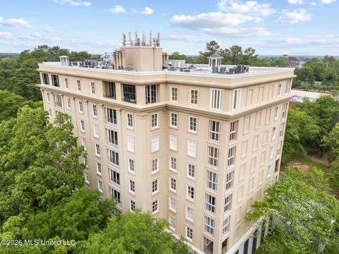 Condo For Sale - 1200 Meadowbrook Road<br/> Jackson, MS 39206