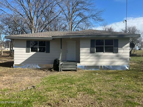 Homes For Sale - 165 Leon Avenue<br/> Bolivar County, Boyle, MS 38730