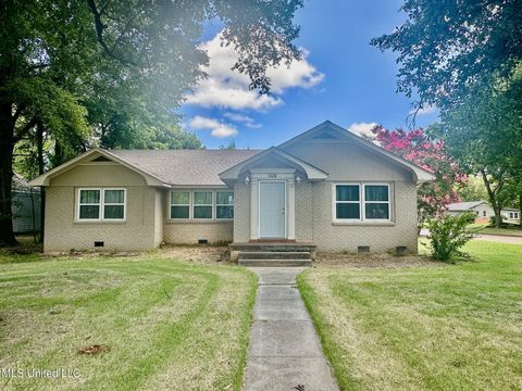 Homes For Sale - 609 S Fifth Avenue<br/> Cleveland, MS 38732