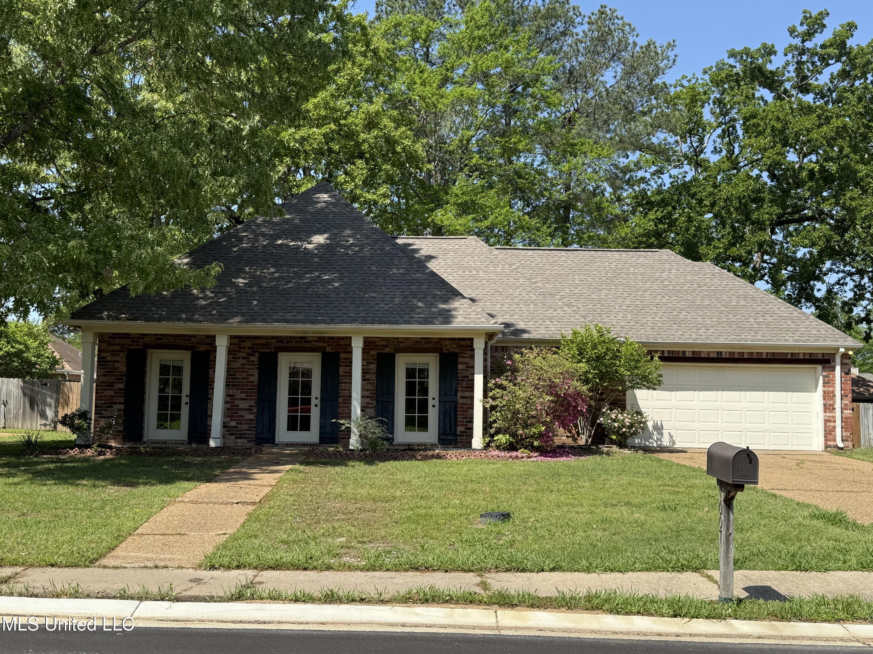 1007 Riverchase North Drive, Brandon, Mississippi image 2