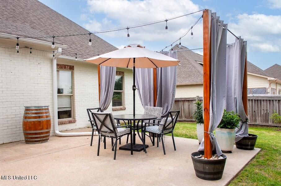 106 Sweetbriar Circle, Canton, Mississippi image 9