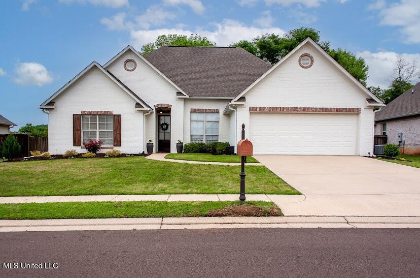 106 Sweetbriar Circle, Canton, Mississippi image 1