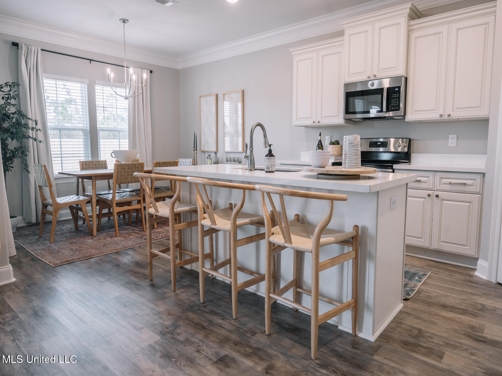 10496 Landon Meadows Drive, Gulfport, Mississippi image 3