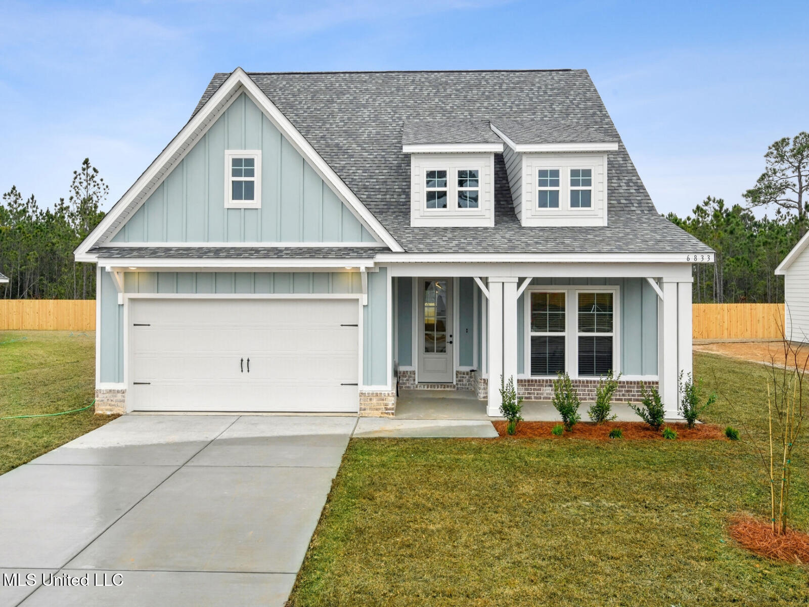 10496 Landon Meadows Drive, Gulfport, Mississippi image 2