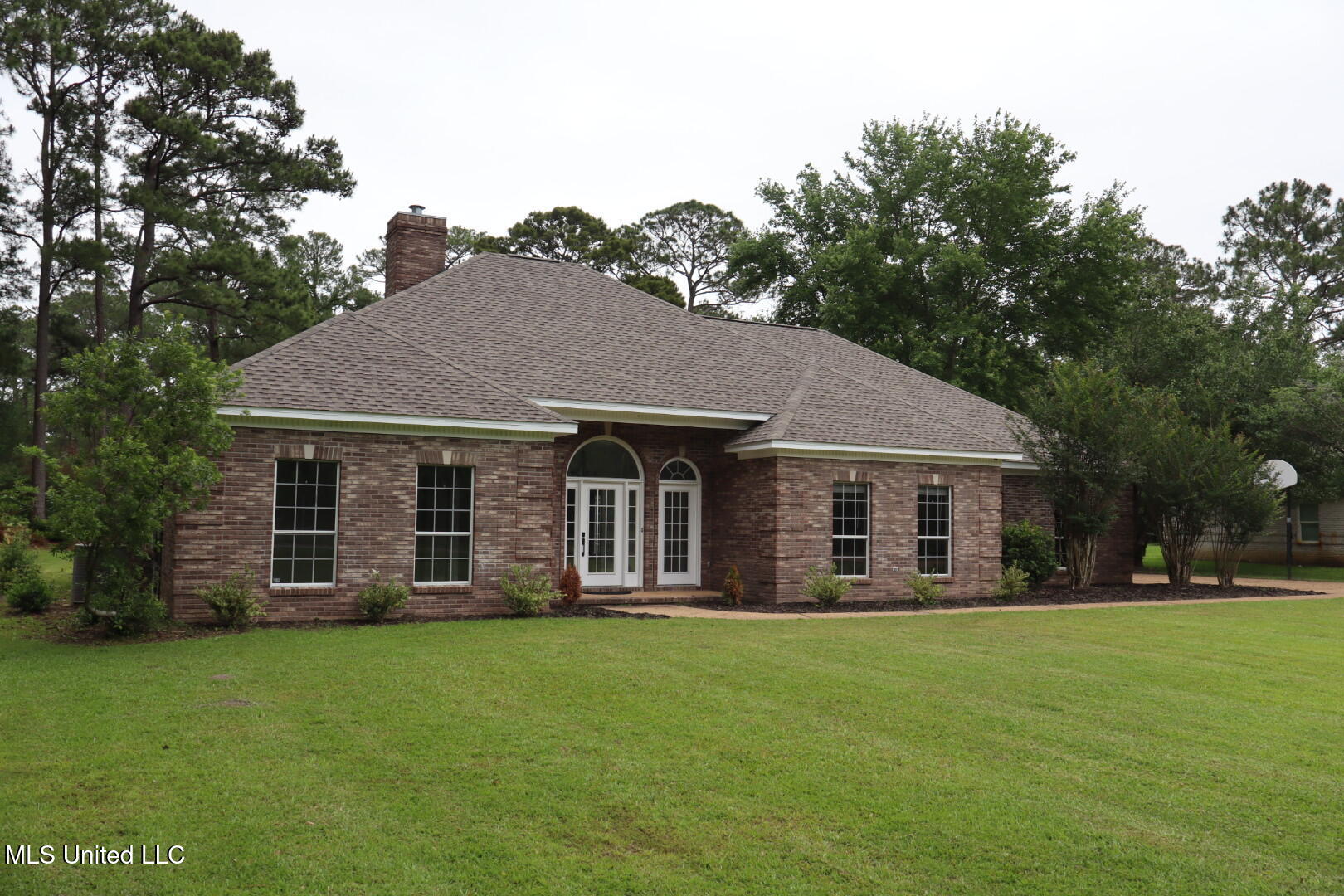 8316 Martin Bluff Road, Gautier, Mississippi image 3