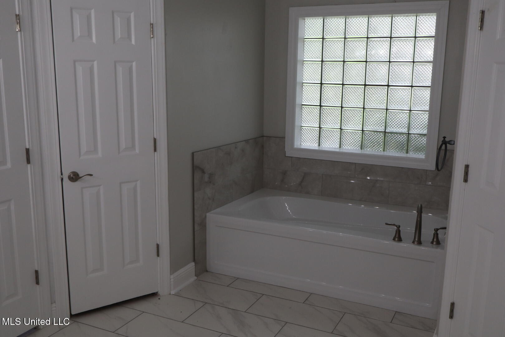 8316 Martin Bluff Road, Gautier, Mississippi image 36