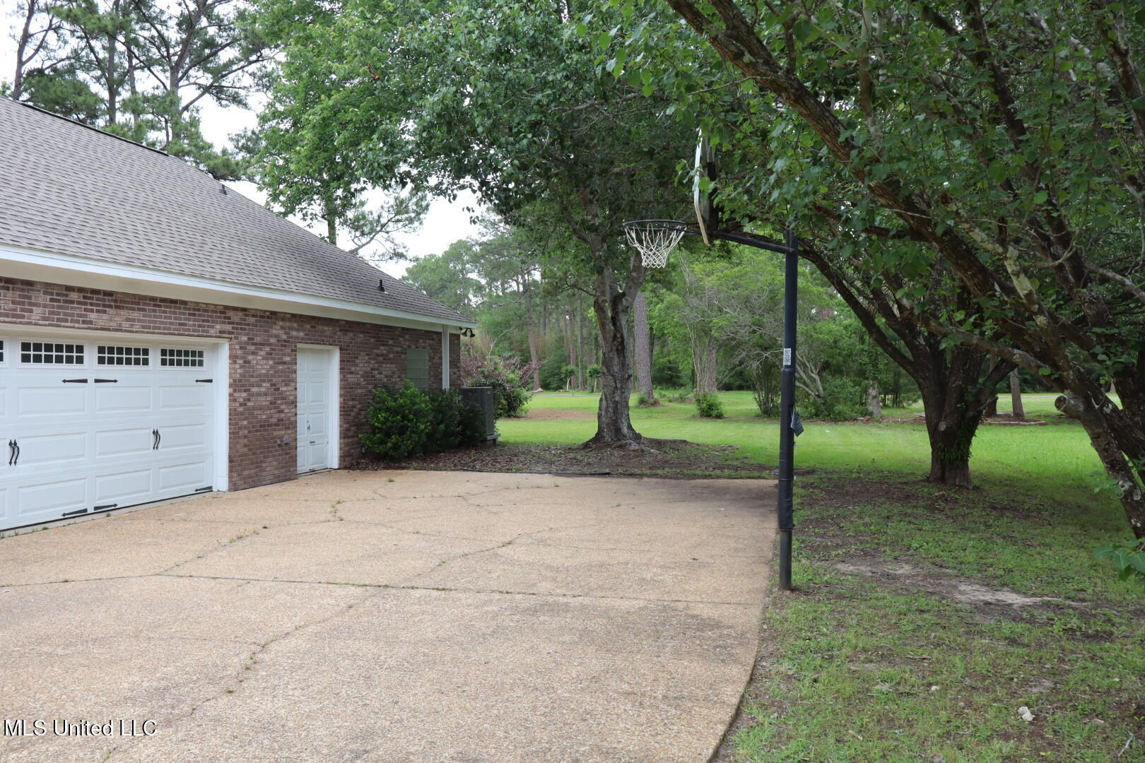 8316 Martin Bluff Road, Gautier, Mississippi image 7