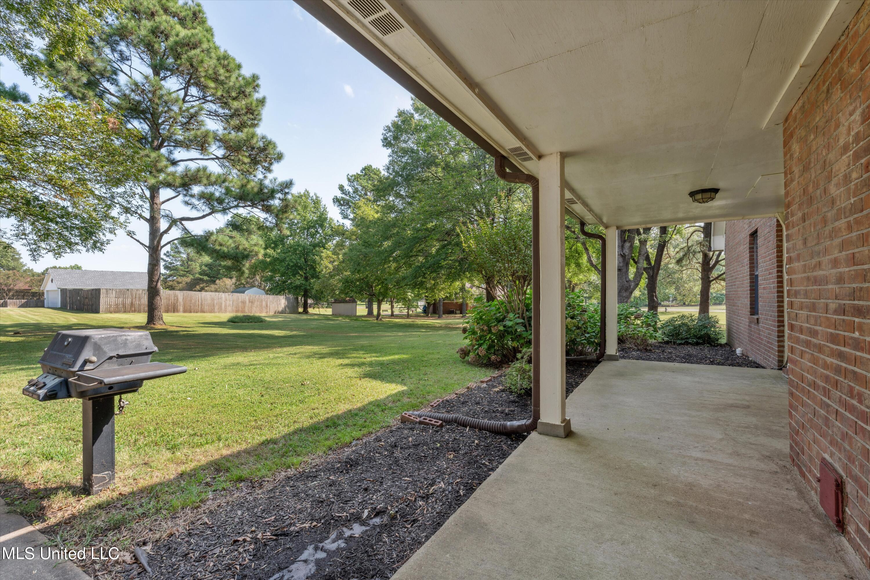 3100 Shady Oaks Drive, Olive Branch, Mississippi image 5