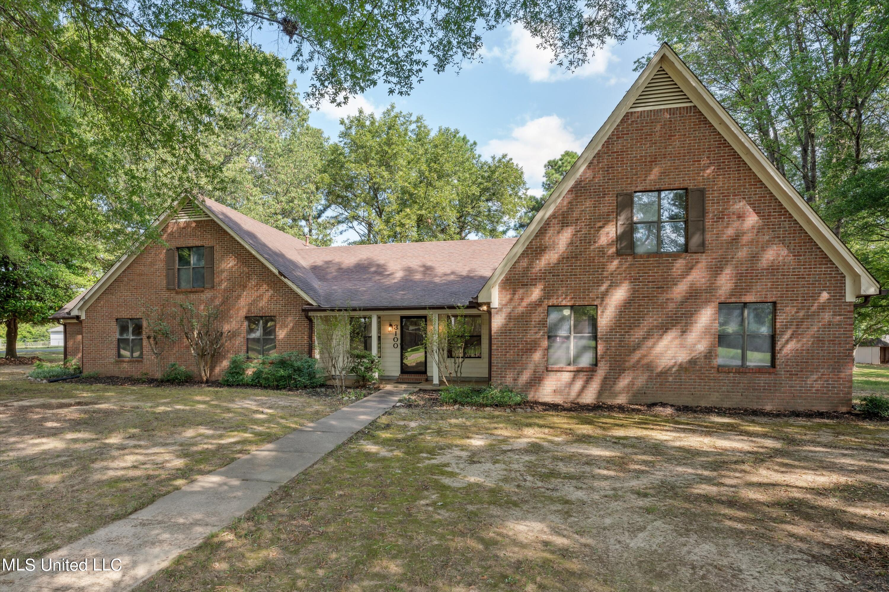 3100 Shady Oaks Drive, Olive Branch, Mississippi image 1