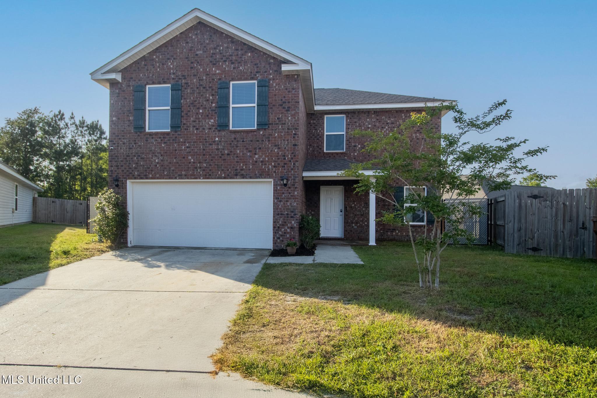 536 W Marigold Drive, Long Beach, Mississippi image 2