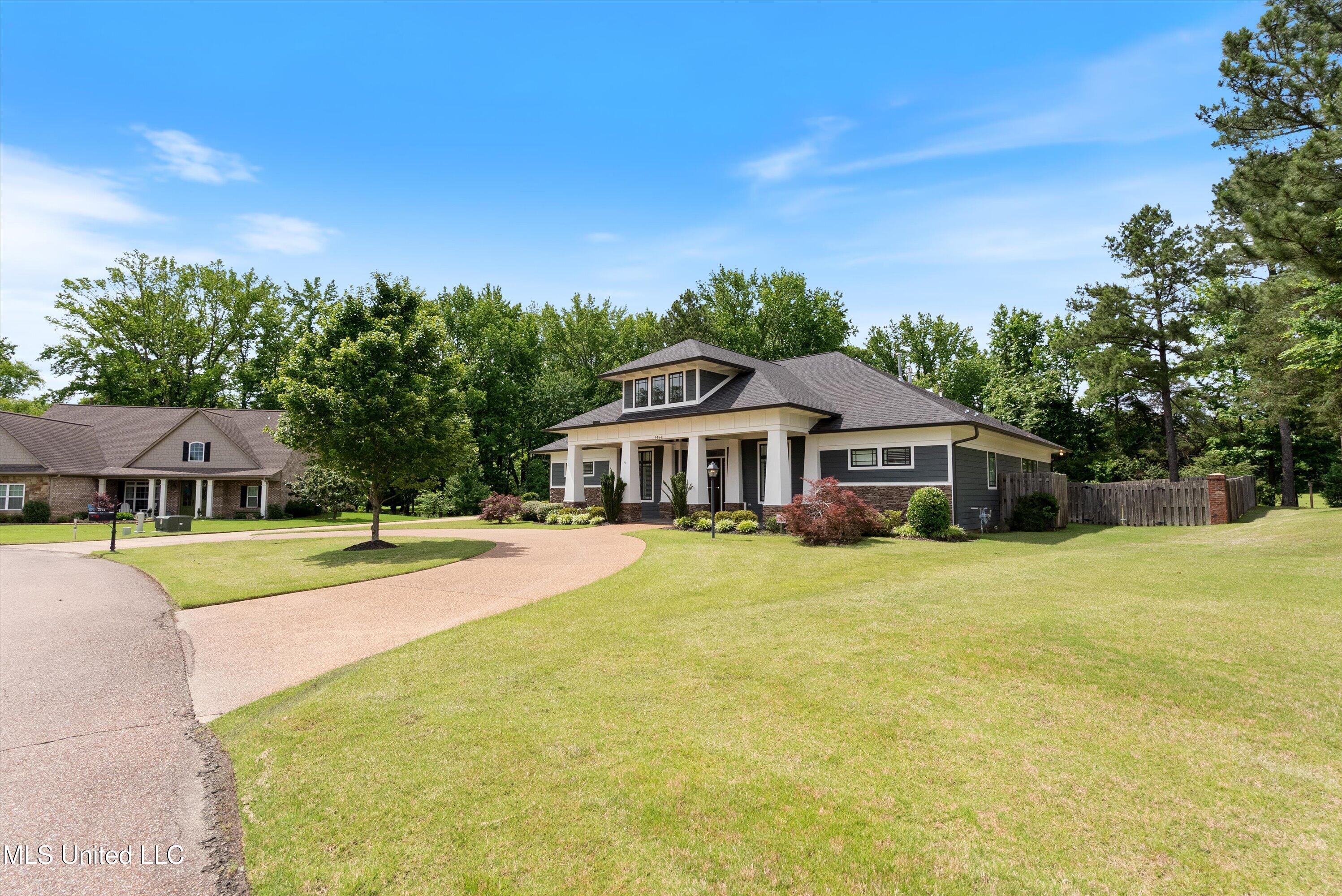 4494 Pleasant Breeze Drive, Olive Branch, Mississippi image 47