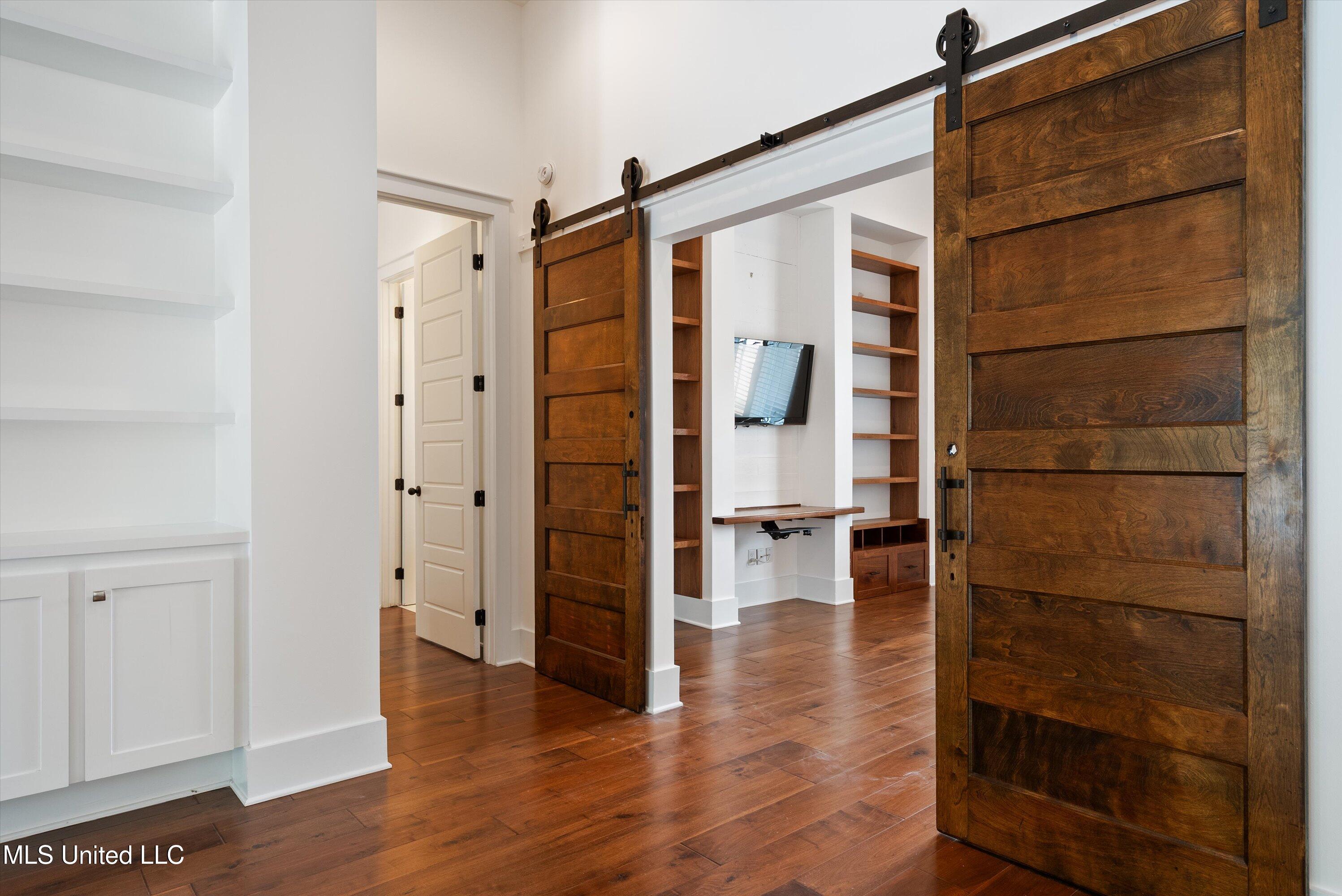 4494 Pleasant Breeze Drive, Olive Branch, Mississippi image 20