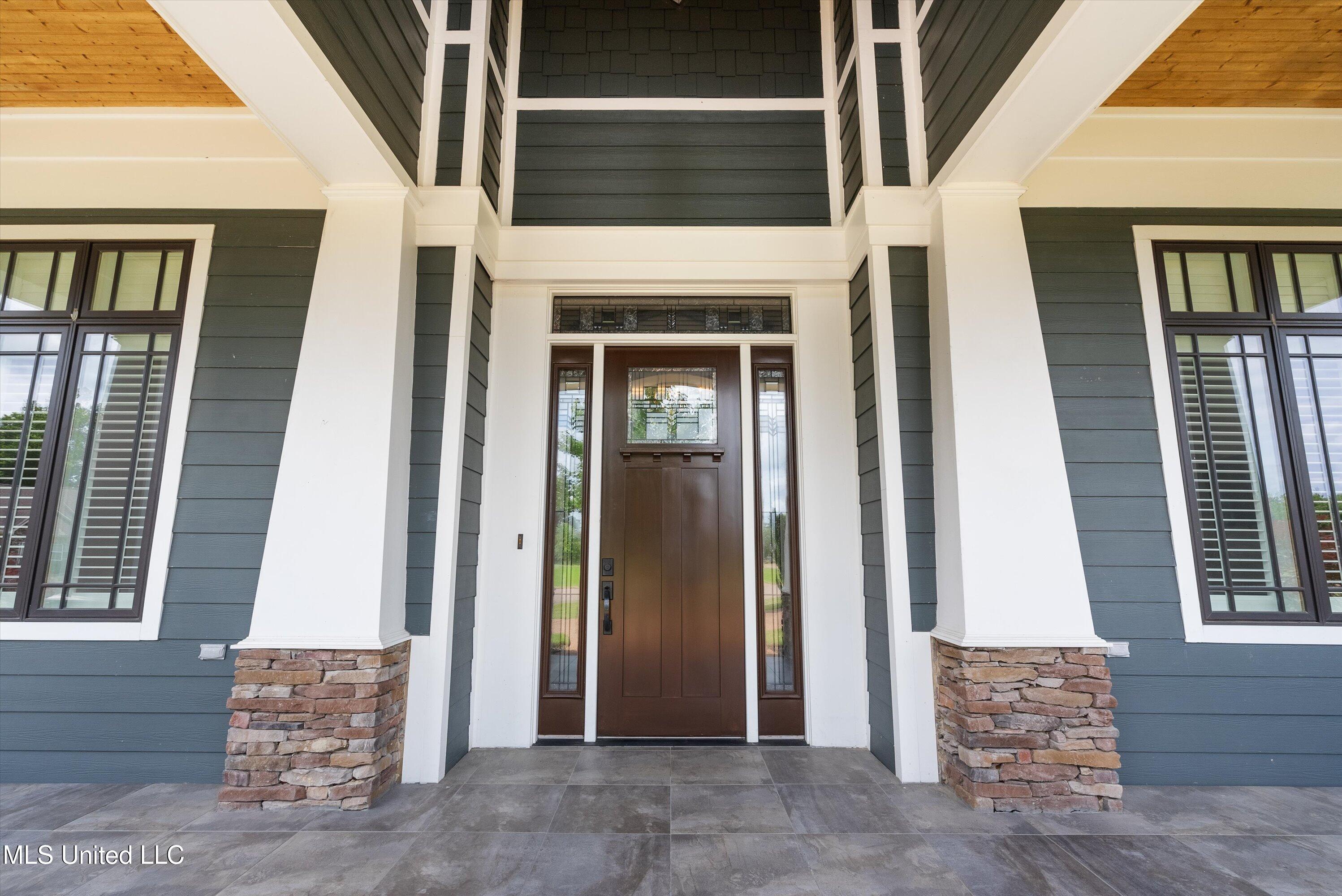 4494 Pleasant Breeze Drive, Olive Branch, Mississippi image 4
