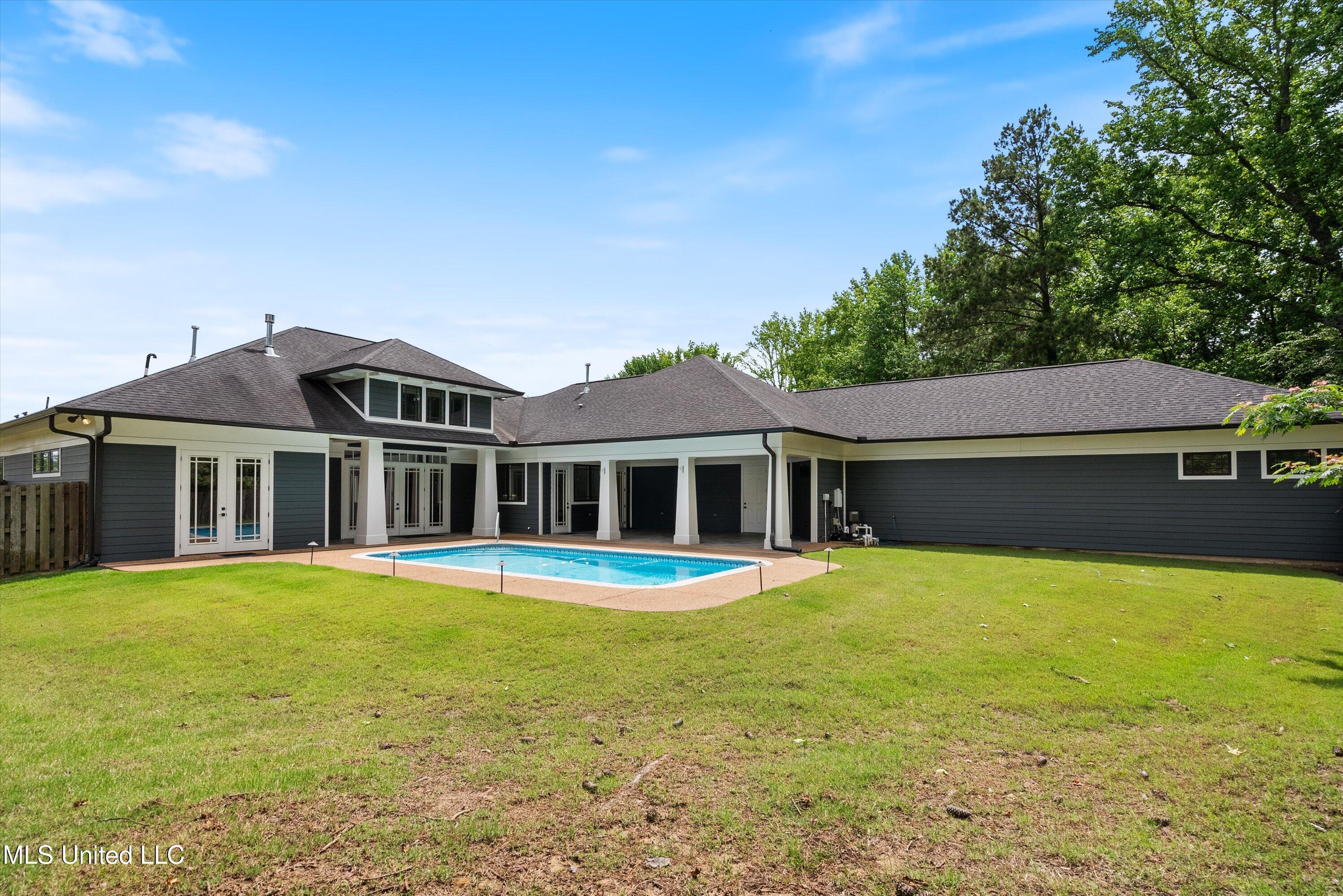 4494 Pleasant Breeze Drive, Olive Branch, Mississippi image 35