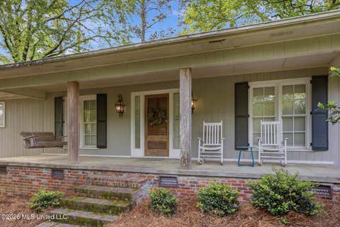 Homes For Sale - 1527 Kimwood Circle<br/> Jackson, MS 39211