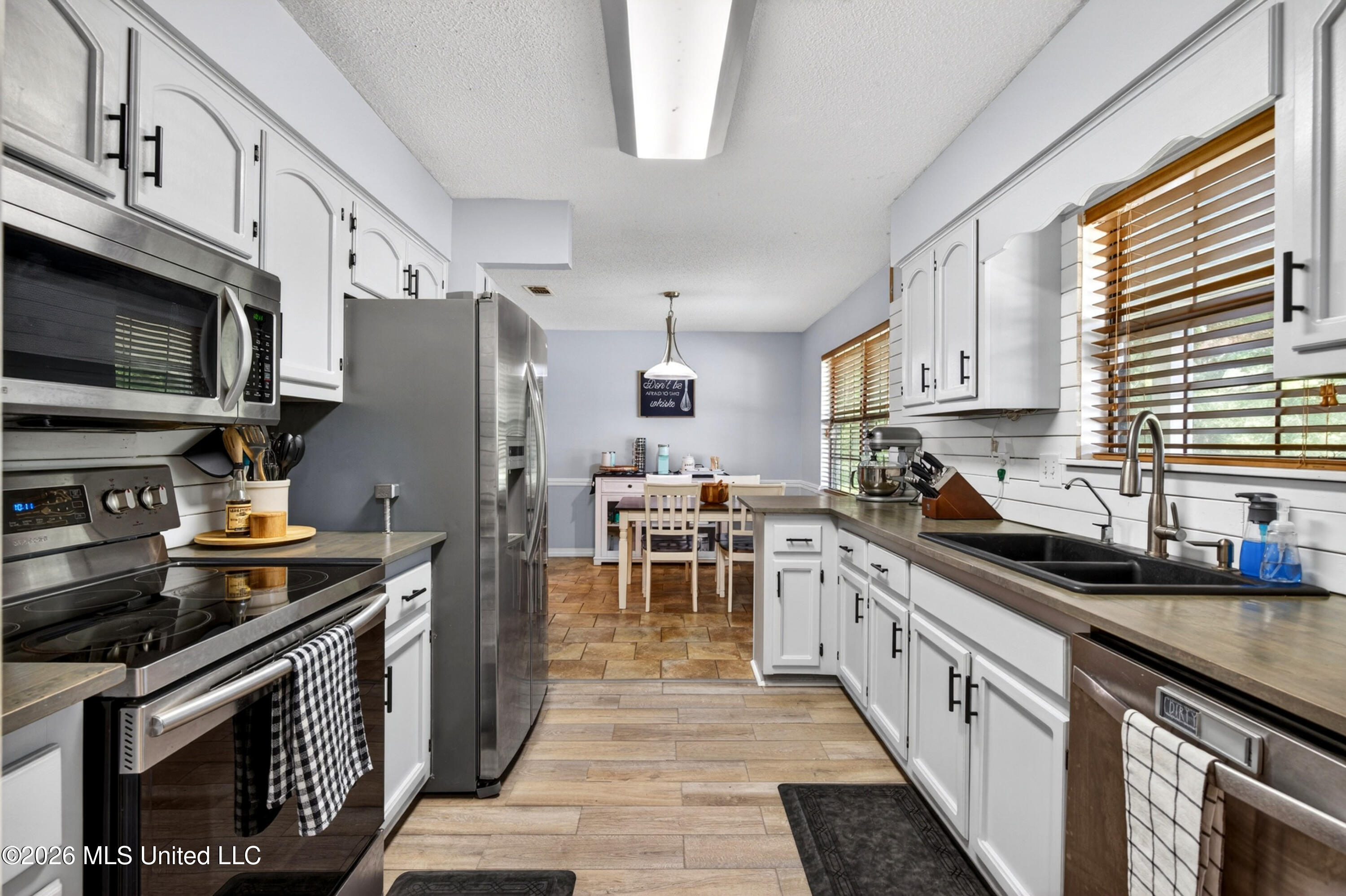 24404 Superior Drive