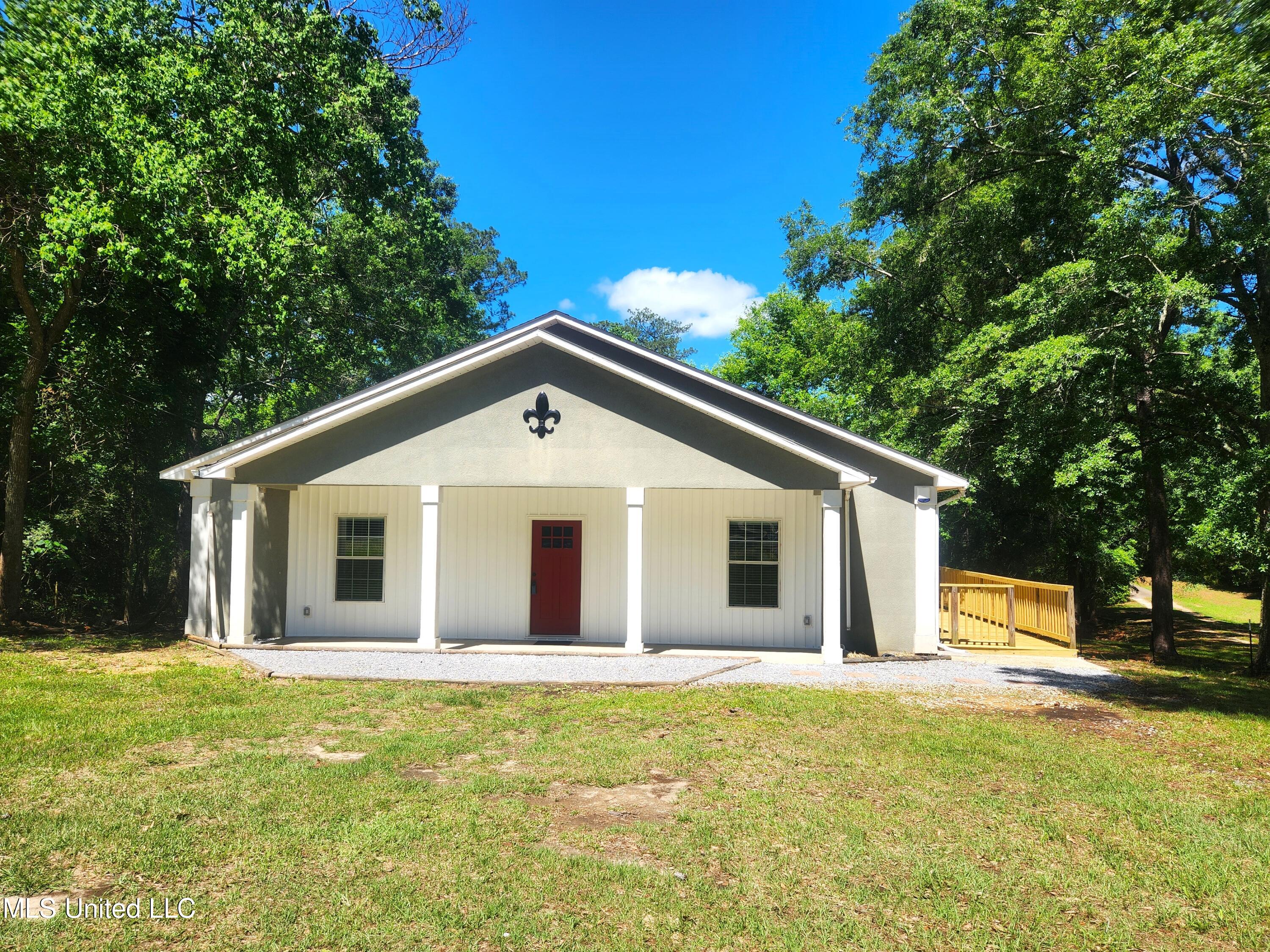 27025 Leetown Road, Picayune, Mississippi image 1