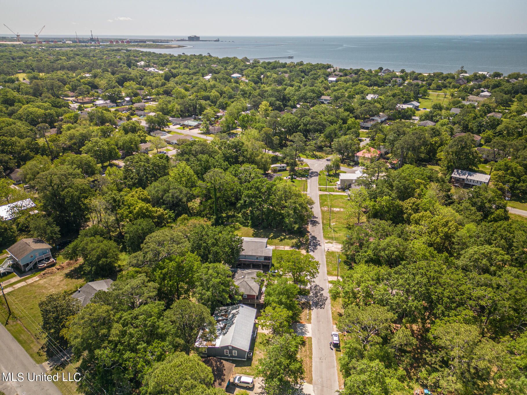 1302 12th Street, Pascagoula, Mississippi image 24