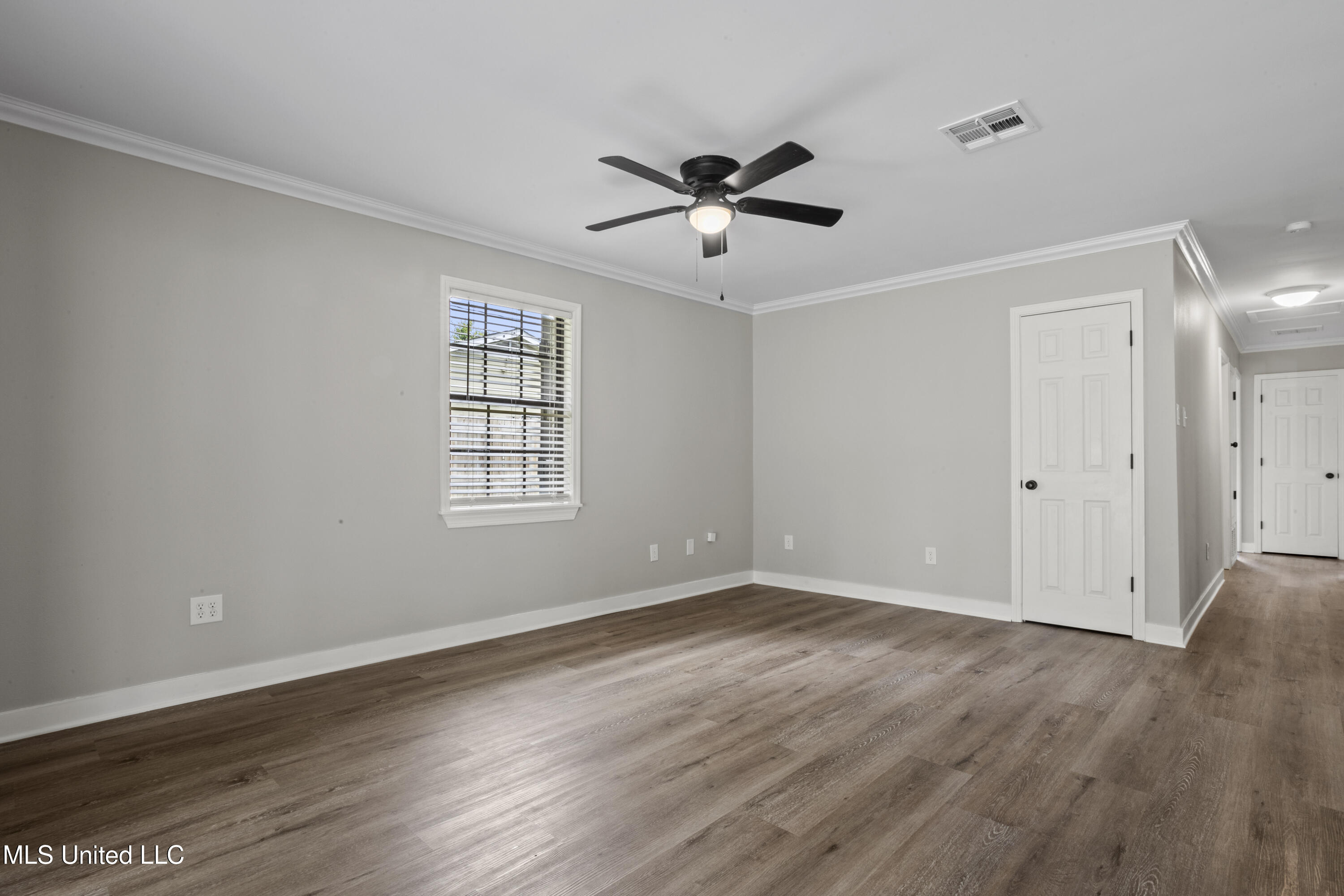2604 Fernwood Street, Pascagoula, Mississippi image 6
