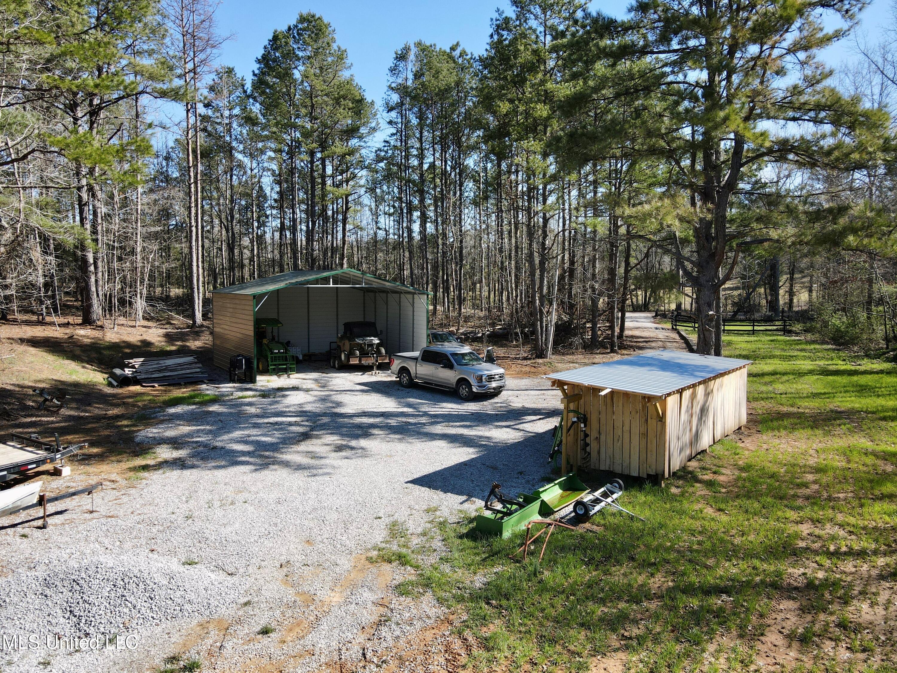 217 281, Banner, Mississippi image 1