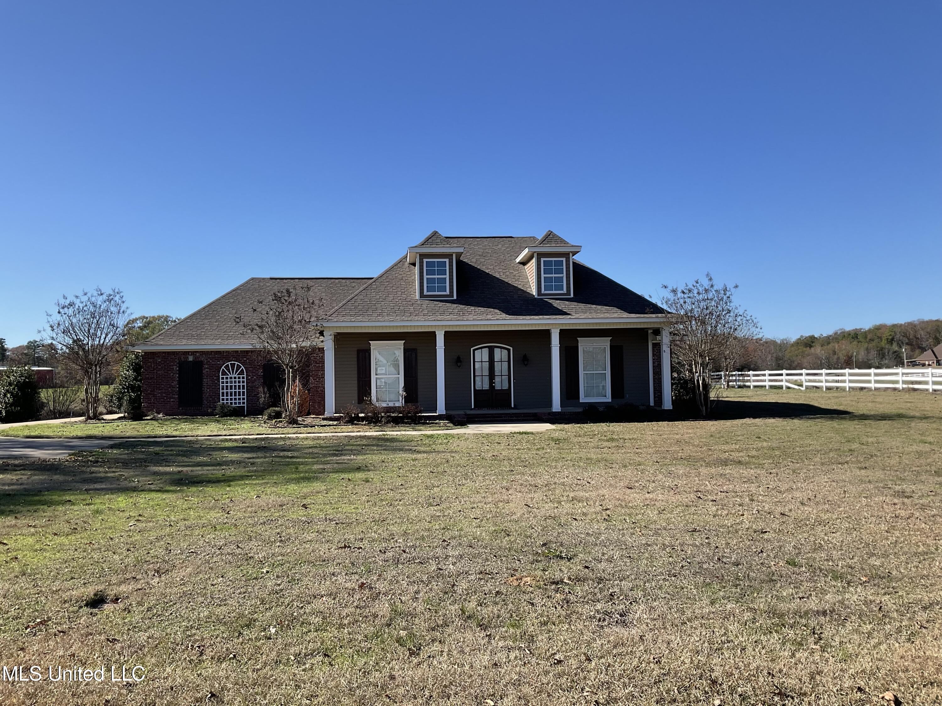 1180 Cindy Drive, Terry, Mississippi image 1