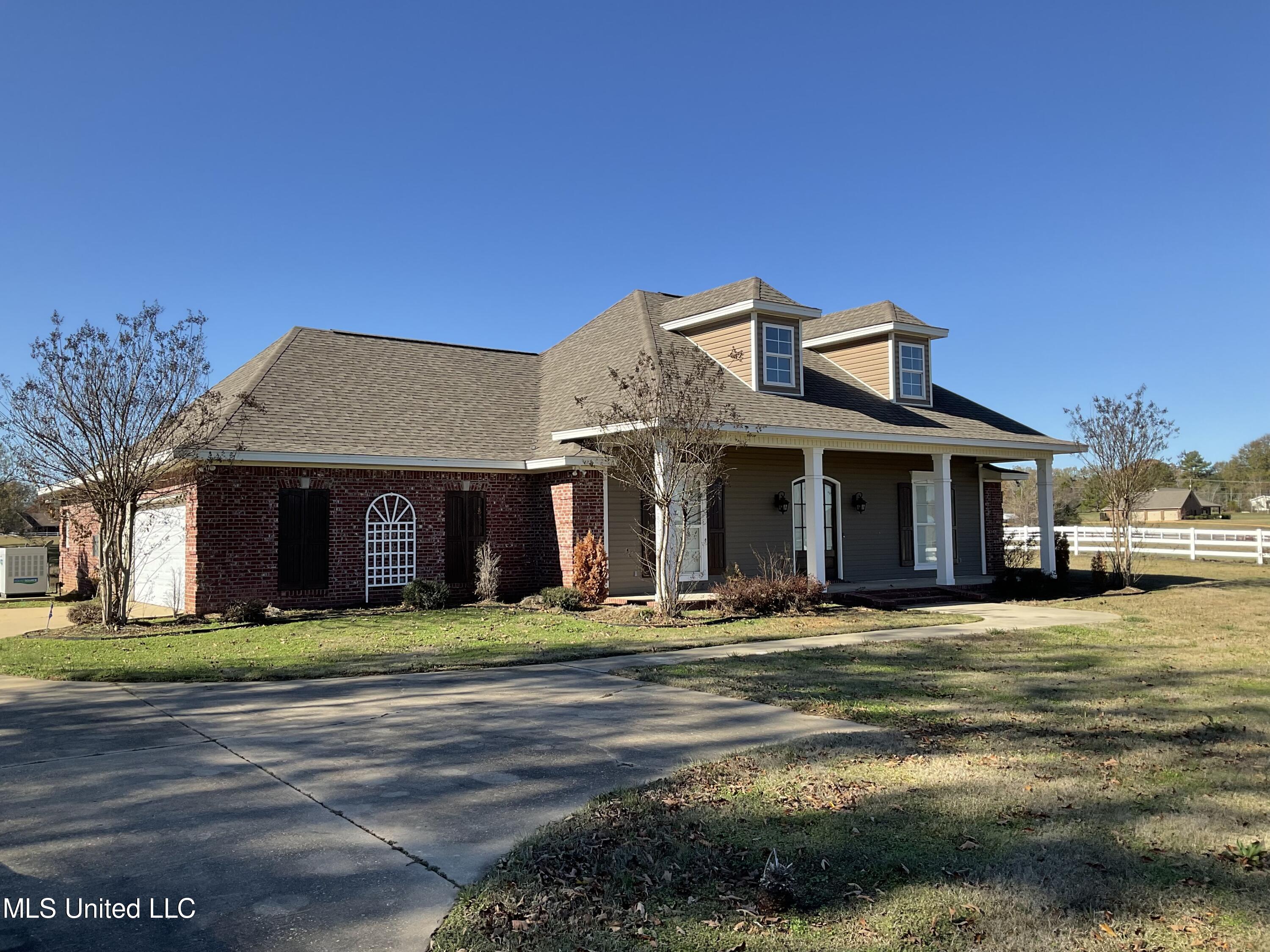 1180 Cindy Drive, Terry, Mississippi image 2