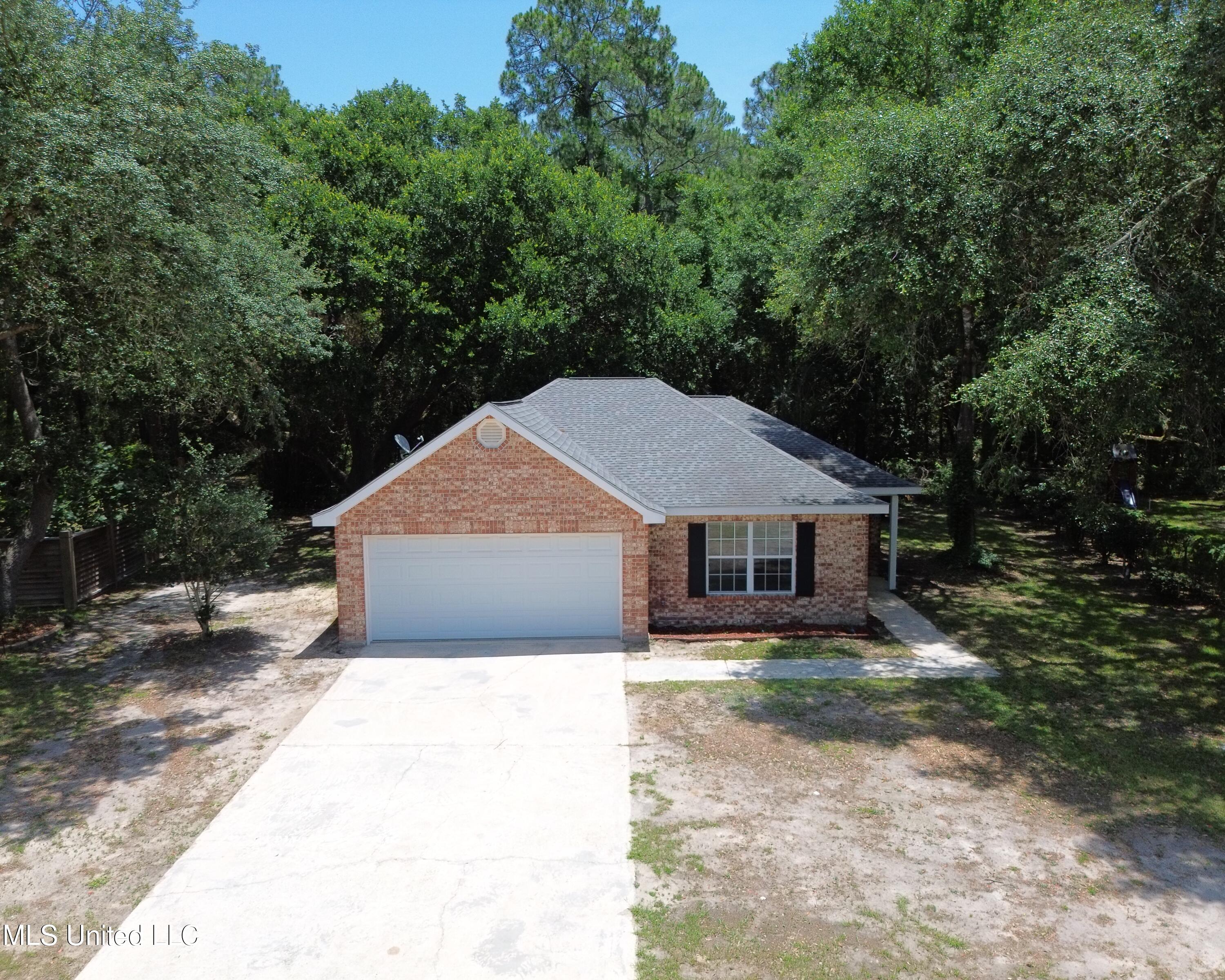 1812 Burnt Oak Drive, Ocean Springs, Mississippi image 5