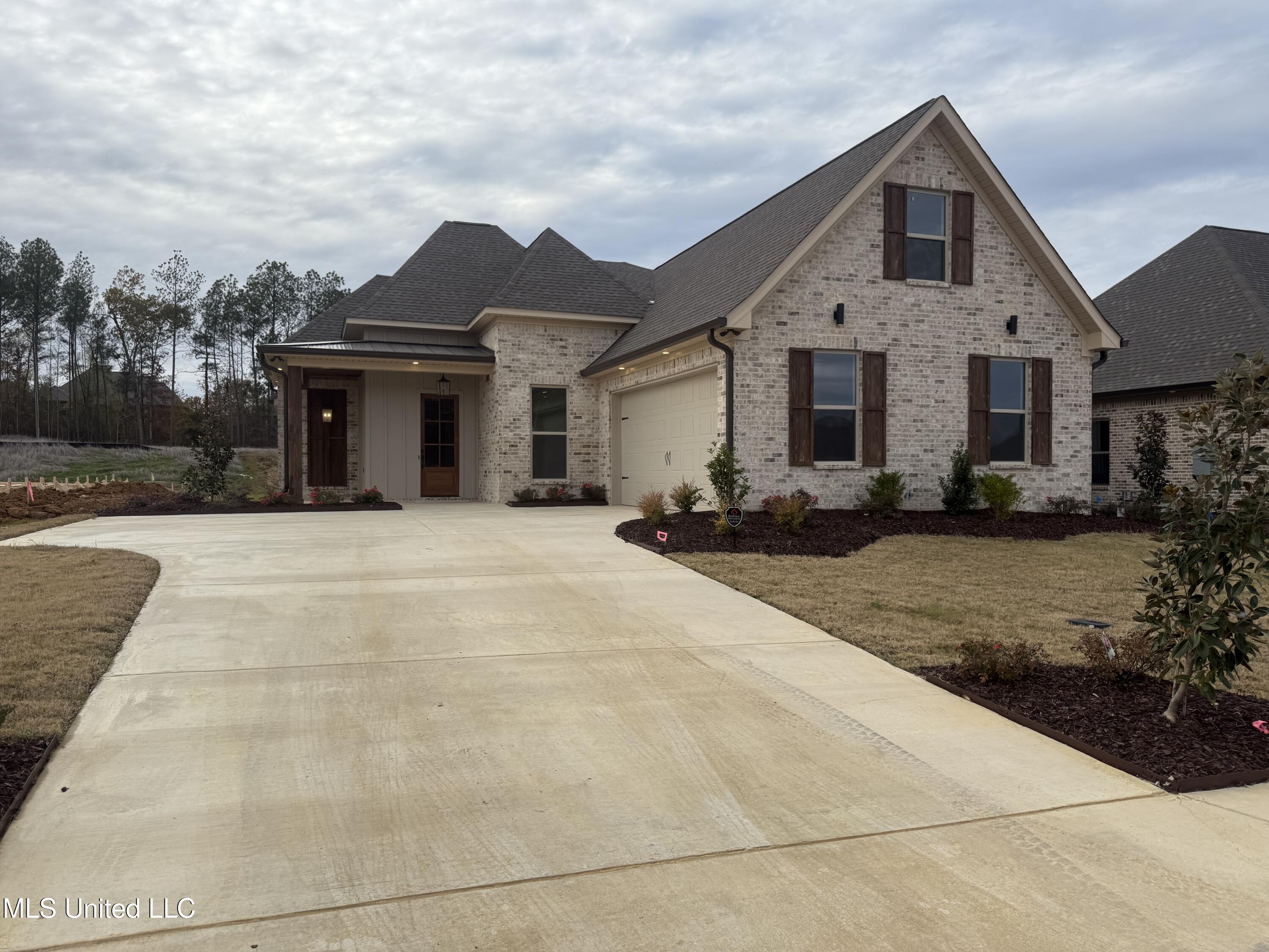 207 Bronson Bend, Flowood, Mississippi image 1