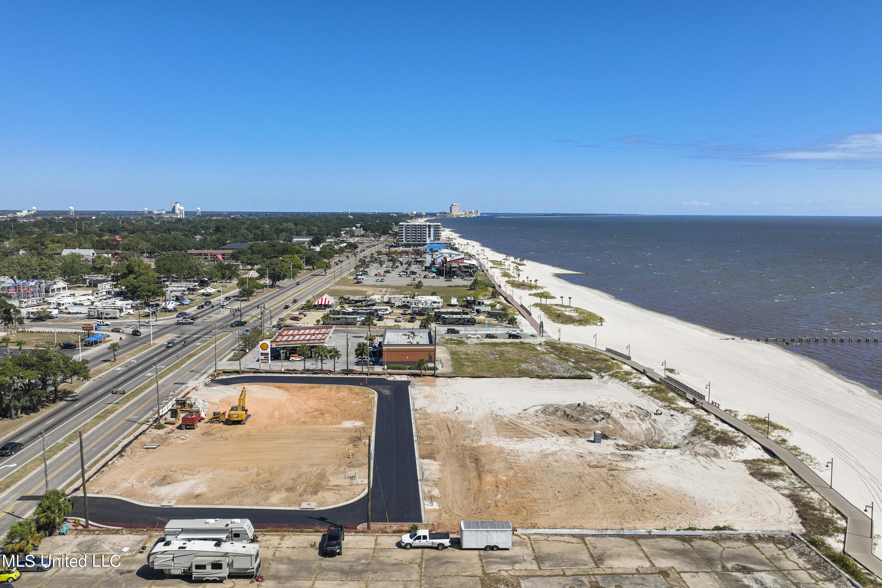 1851 Beach Boulevard, Biloxi, Mississippi image 2