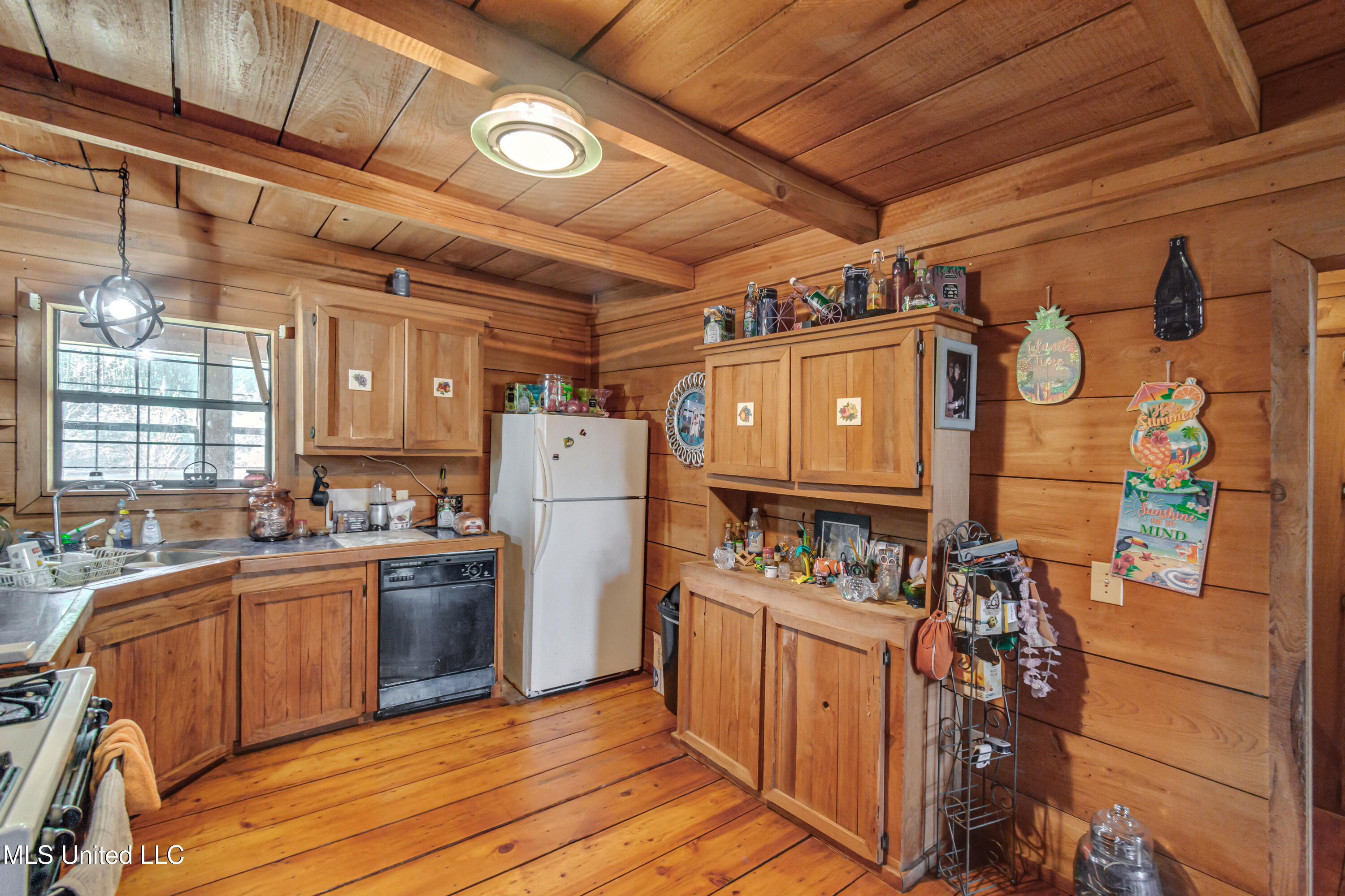 2406 Scr 563, Morton, Mississippi image 16
