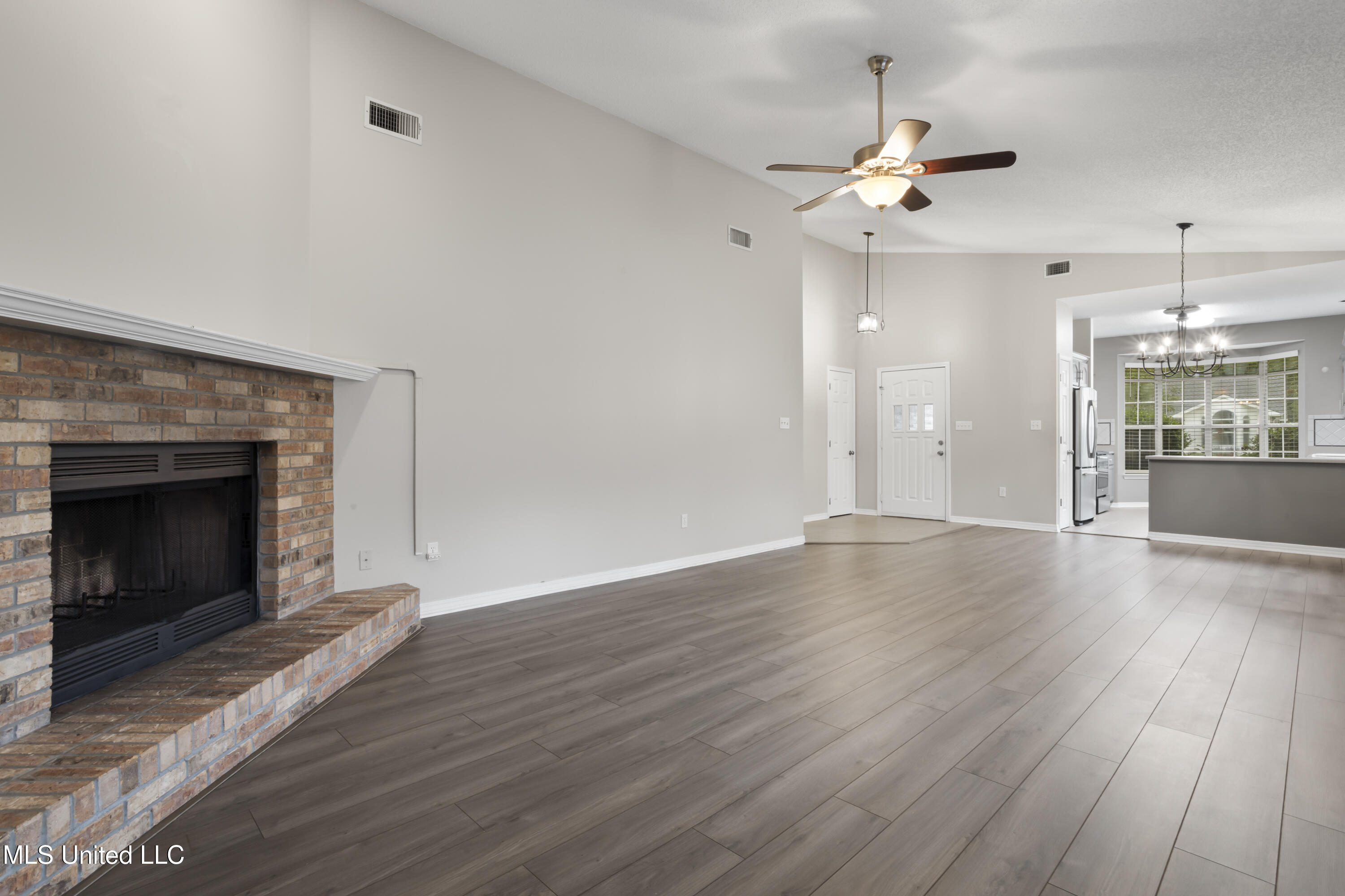 9526 Laa La Place, Diamondhead, Mississippi image 6