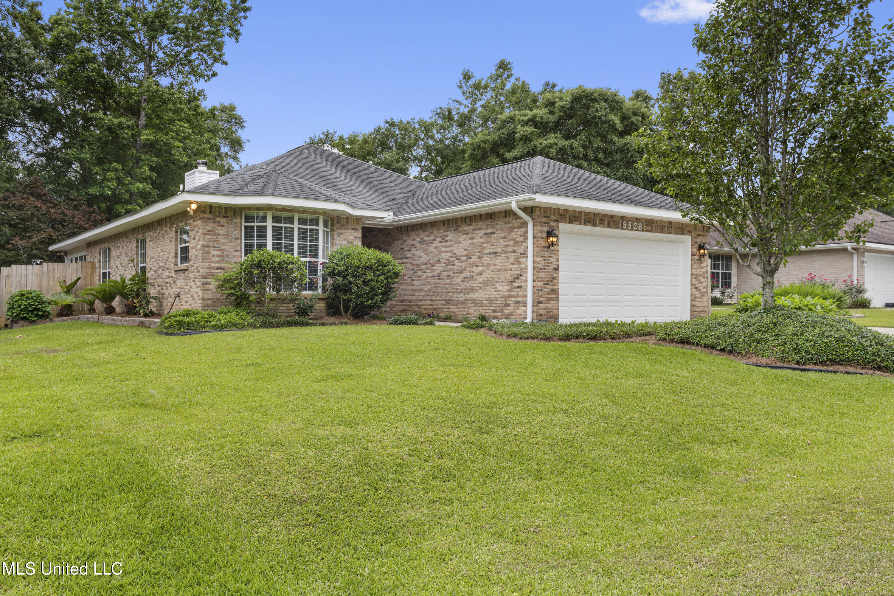 9526 Laa La Place, Diamondhead, Mississippi image 1