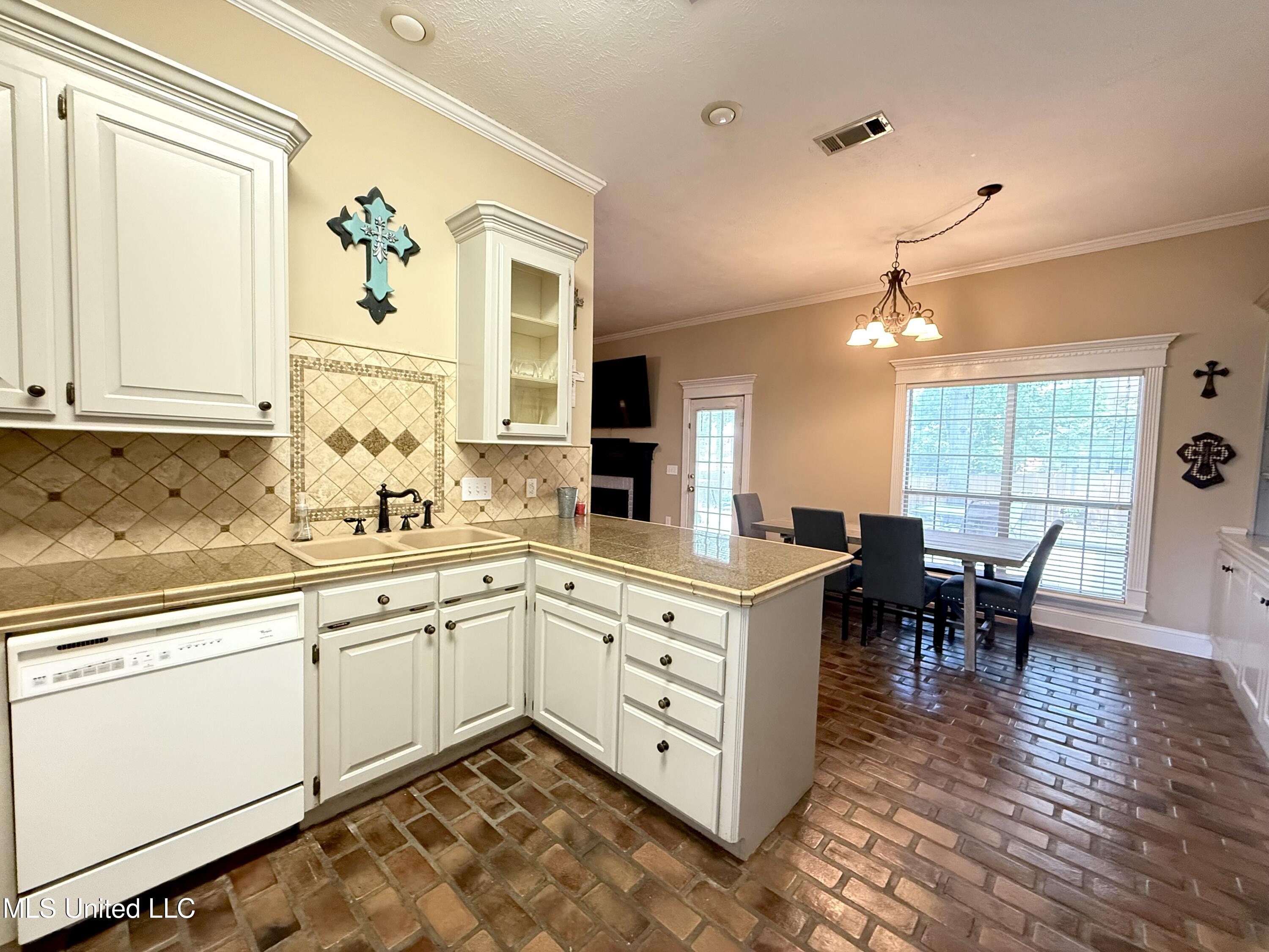196 Woodlands Green Drive, Brandon, Mississippi image 17