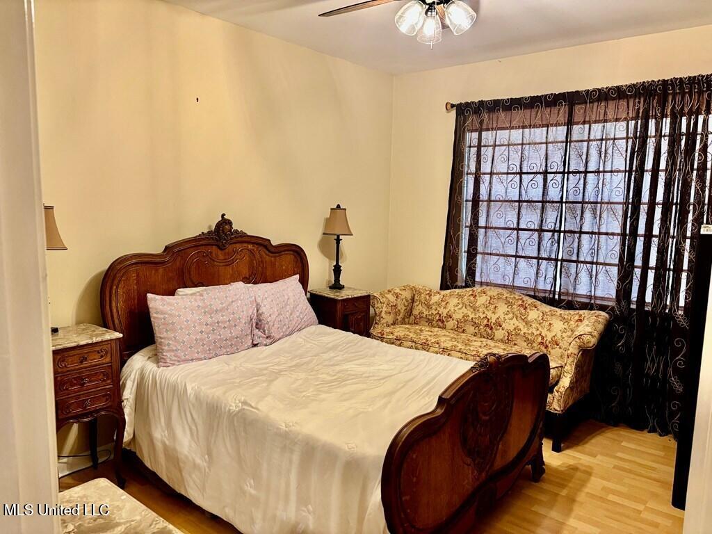 409 W Lakeshore Drive, Carriere, Mississippi image 11