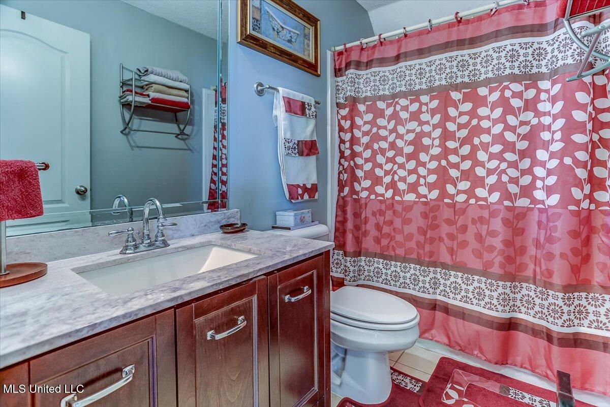 592 Rowan Oak Place, Hernando, Mississippi image 34