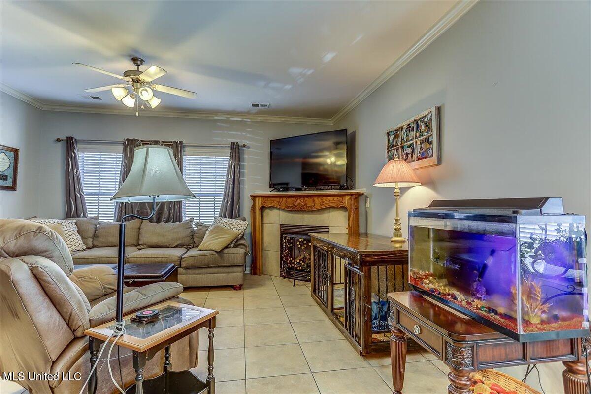 592 Rowan Oak Place, Hernando, Mississippi image 10