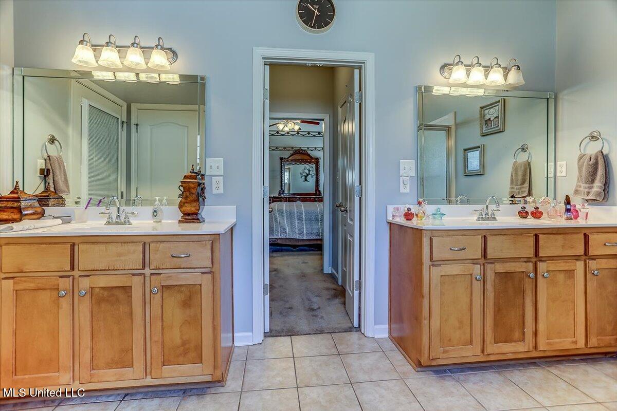 592 Rowan Oak Place, Hernando, Mississippi image 25