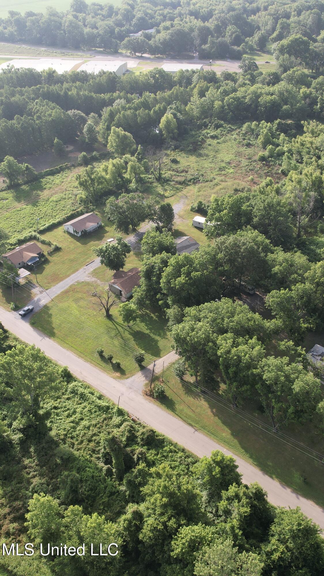 Windmill Road Road, Greenville, Mississippi image 2