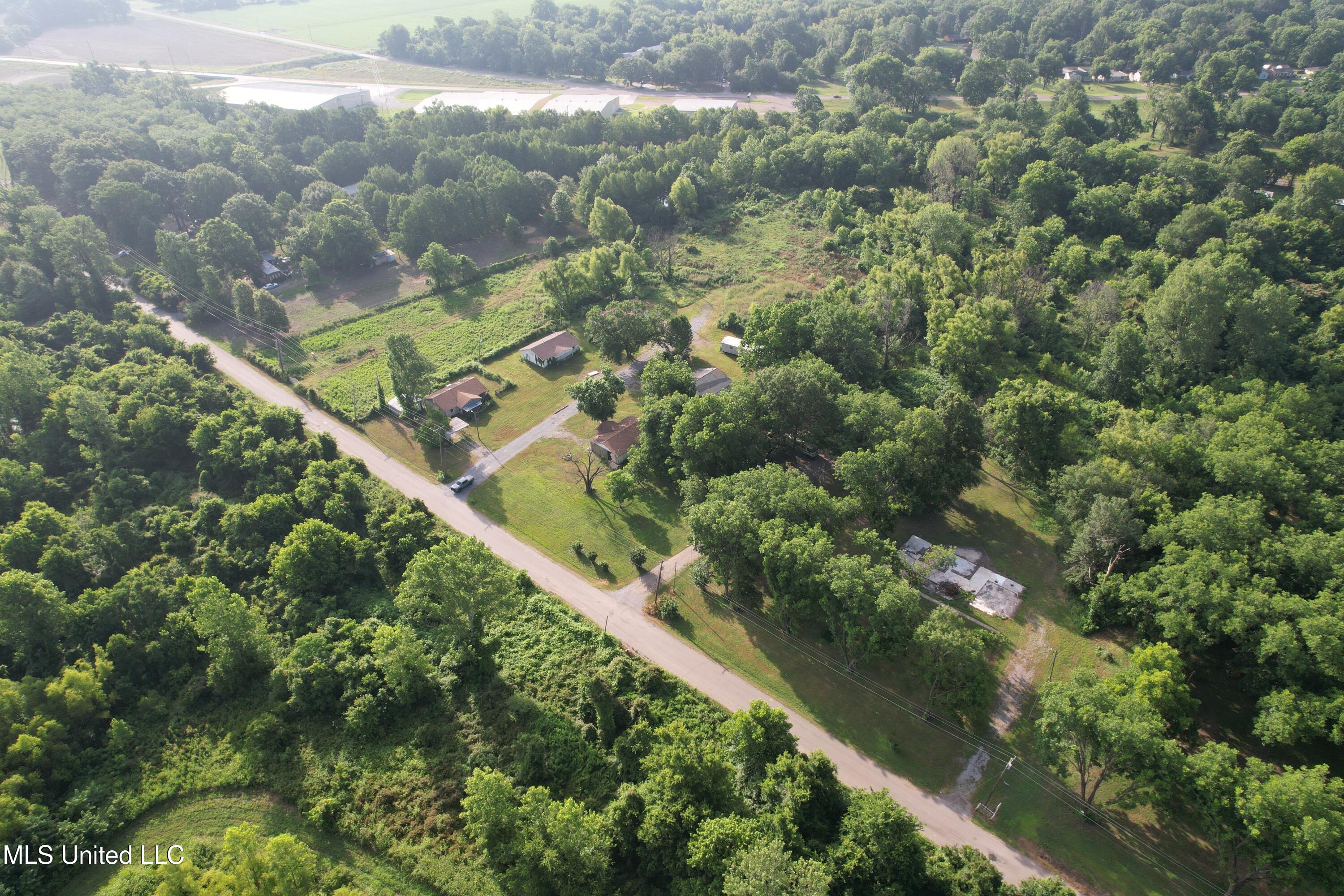 Windmill Road Road, Greenville, Mississippi image 1