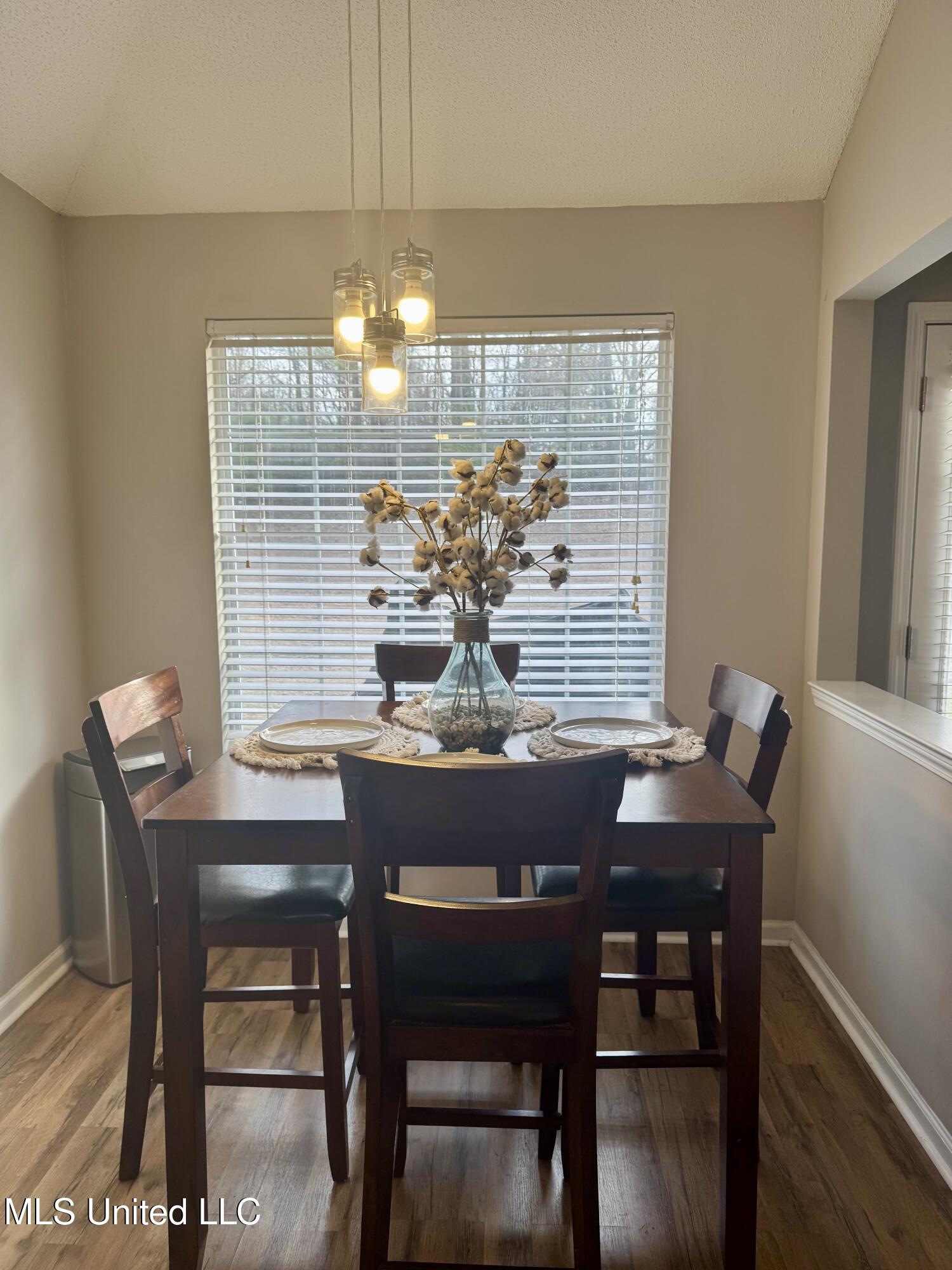 10819 Lexington Drive, Olive Branch, Mississippi image 8