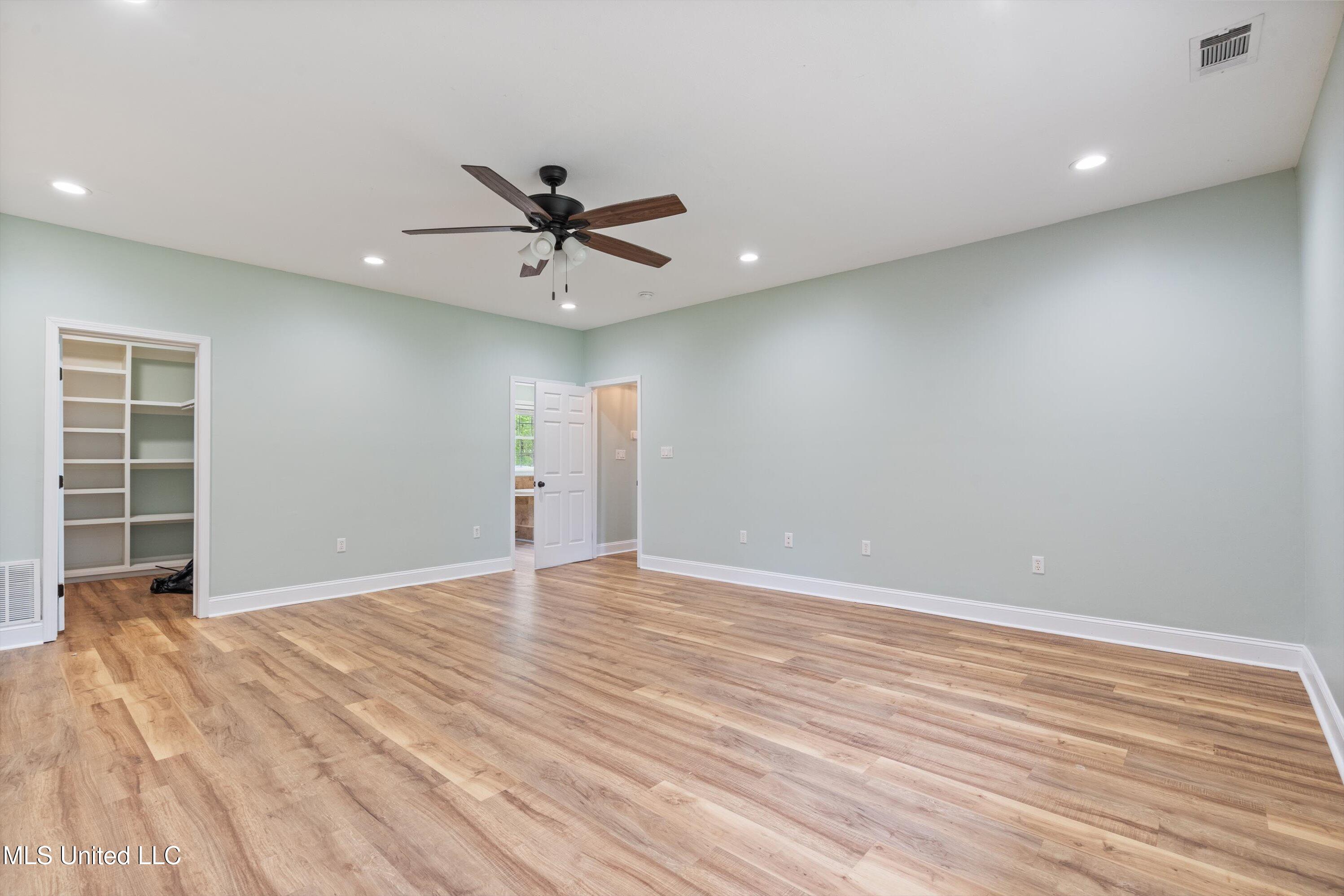9640 Barbee Road, Hernando, Mississippi image 17