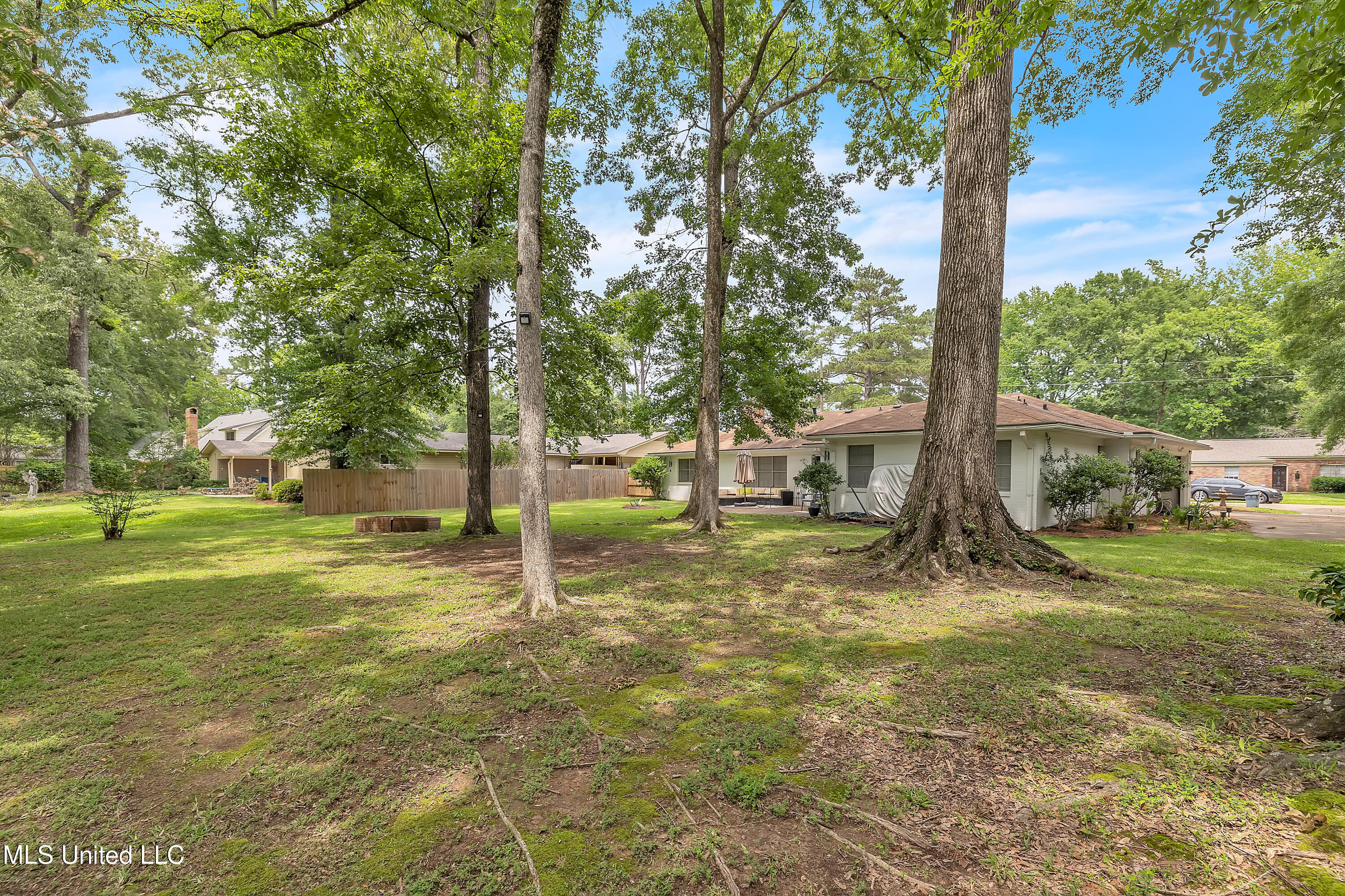 5024 Riverwood Circle, Jackson, Mississippi image 33