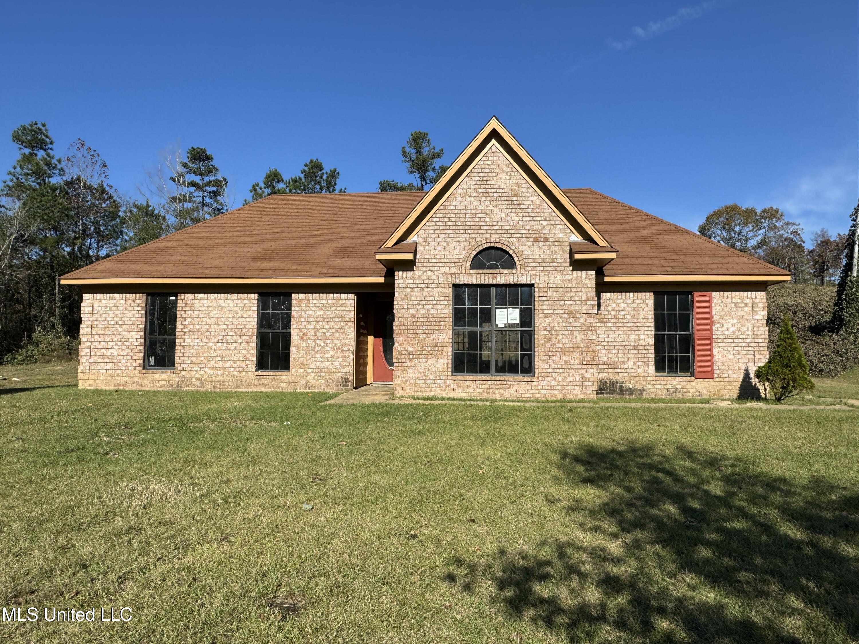 111 Karen Cove, Holly Springs, Mississippi image 1