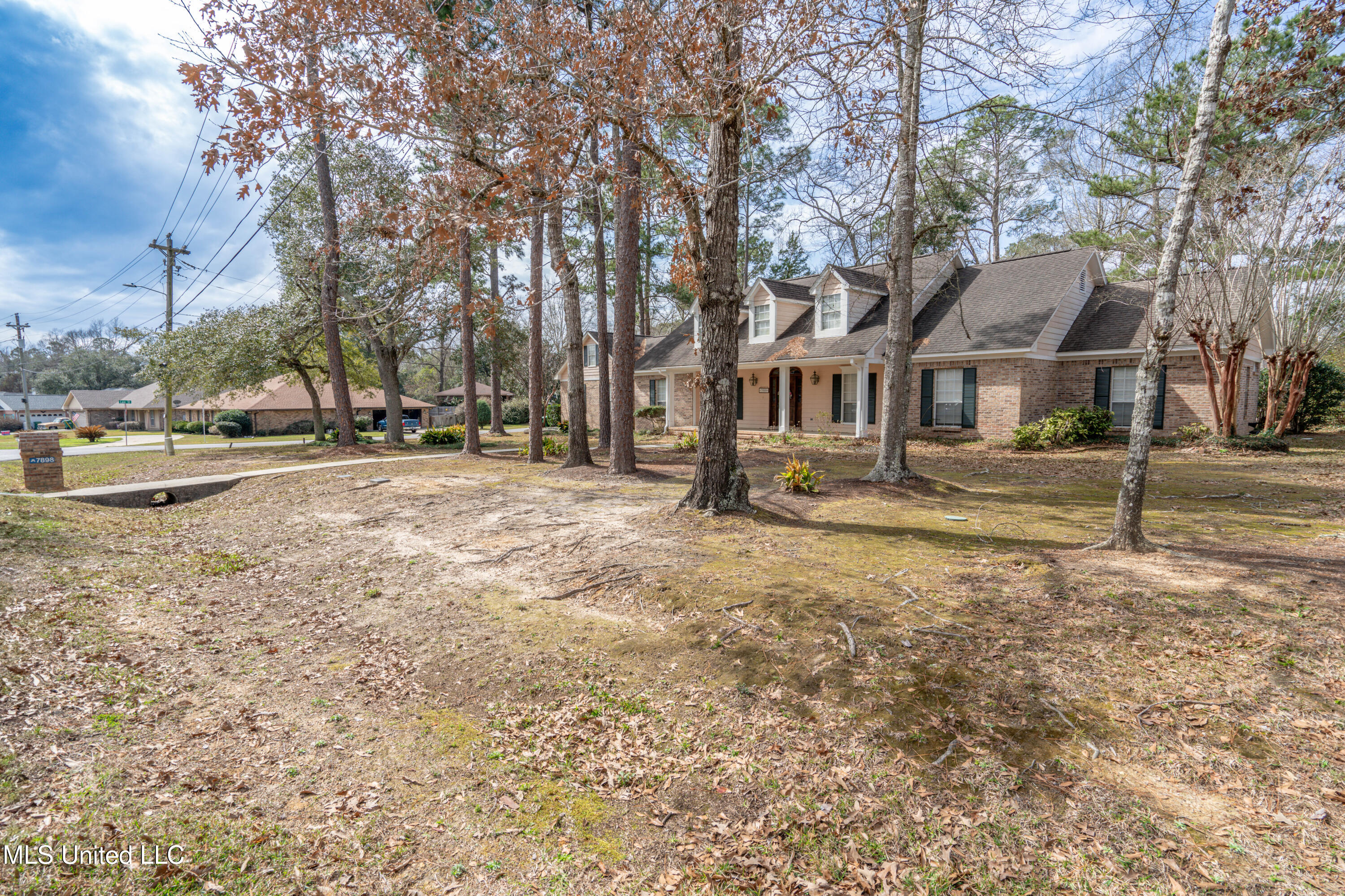 7898 Hilo Way, Diamondhead, Mississippi image 4