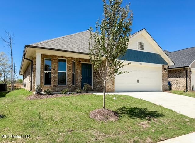 7921 Gardendale Drive, Olive Branch, Mississippi image 1