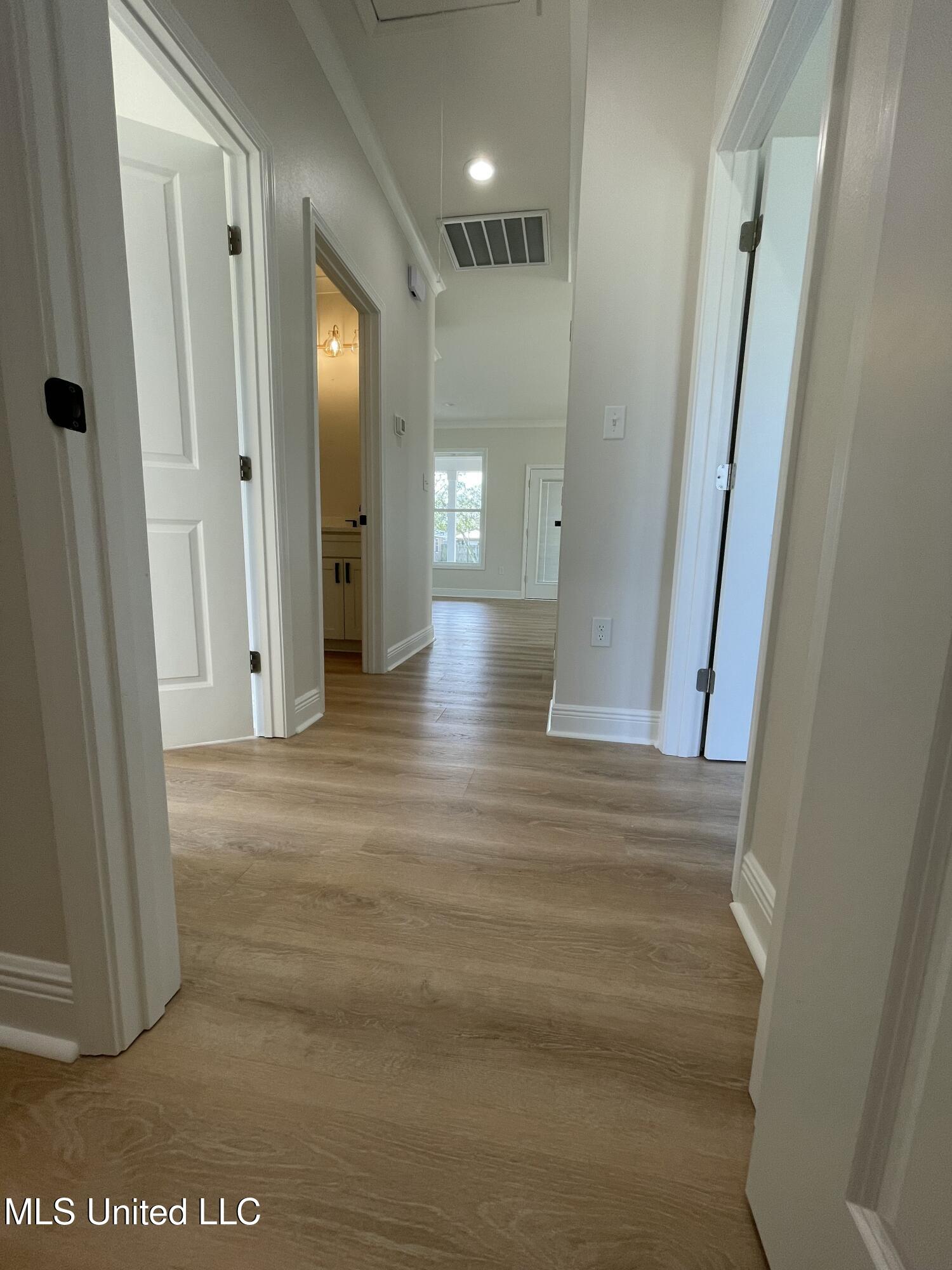 127 Oak Gardens Avenue, Long Beach, Mississippi image 13