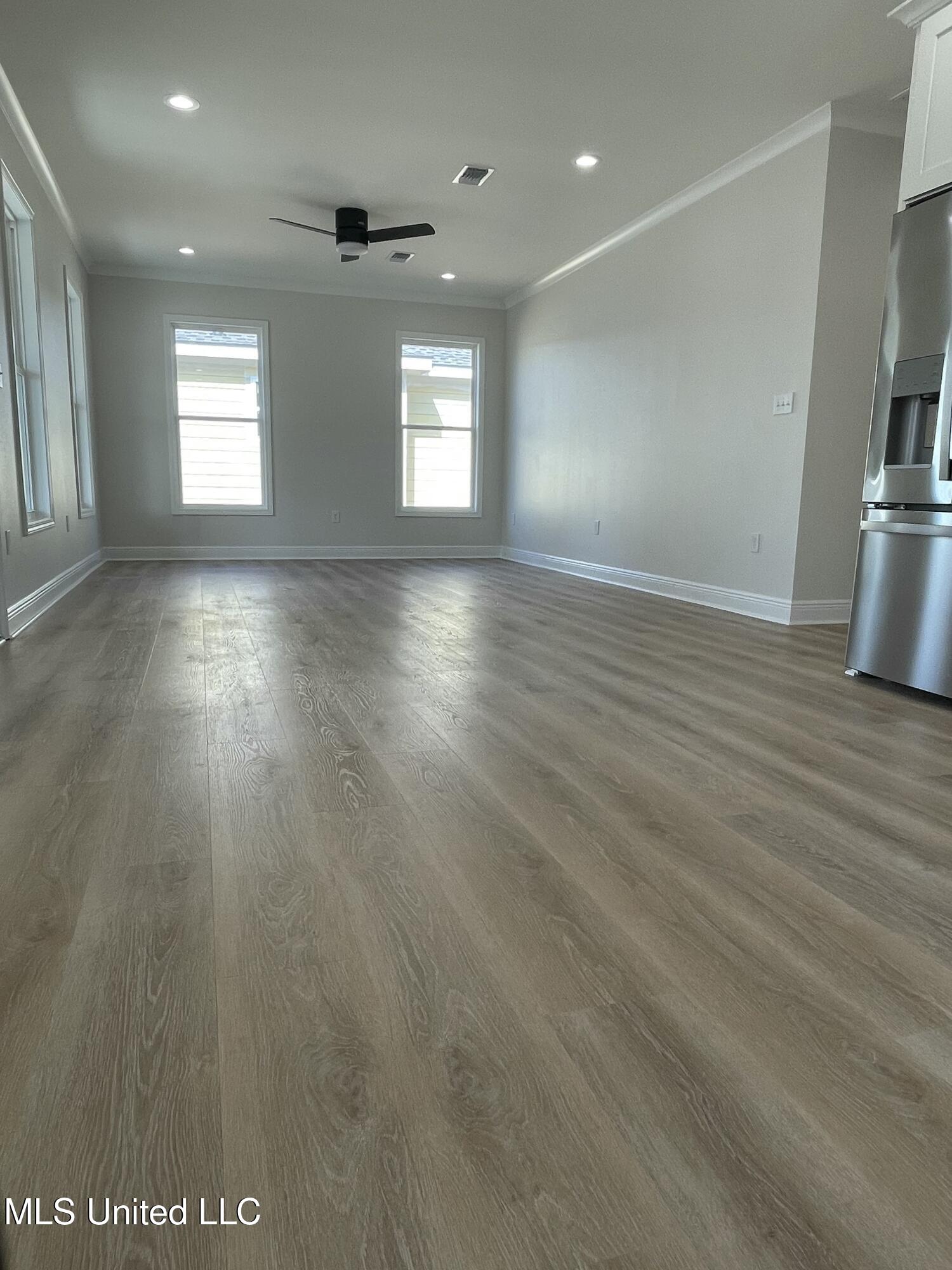 127 Oak Gardens Avenue, Long Beach, Mississippi image 12
