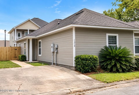 Townhouse For Sale - 1314 Tropical Cove<br/> Gulfport, MS 39507