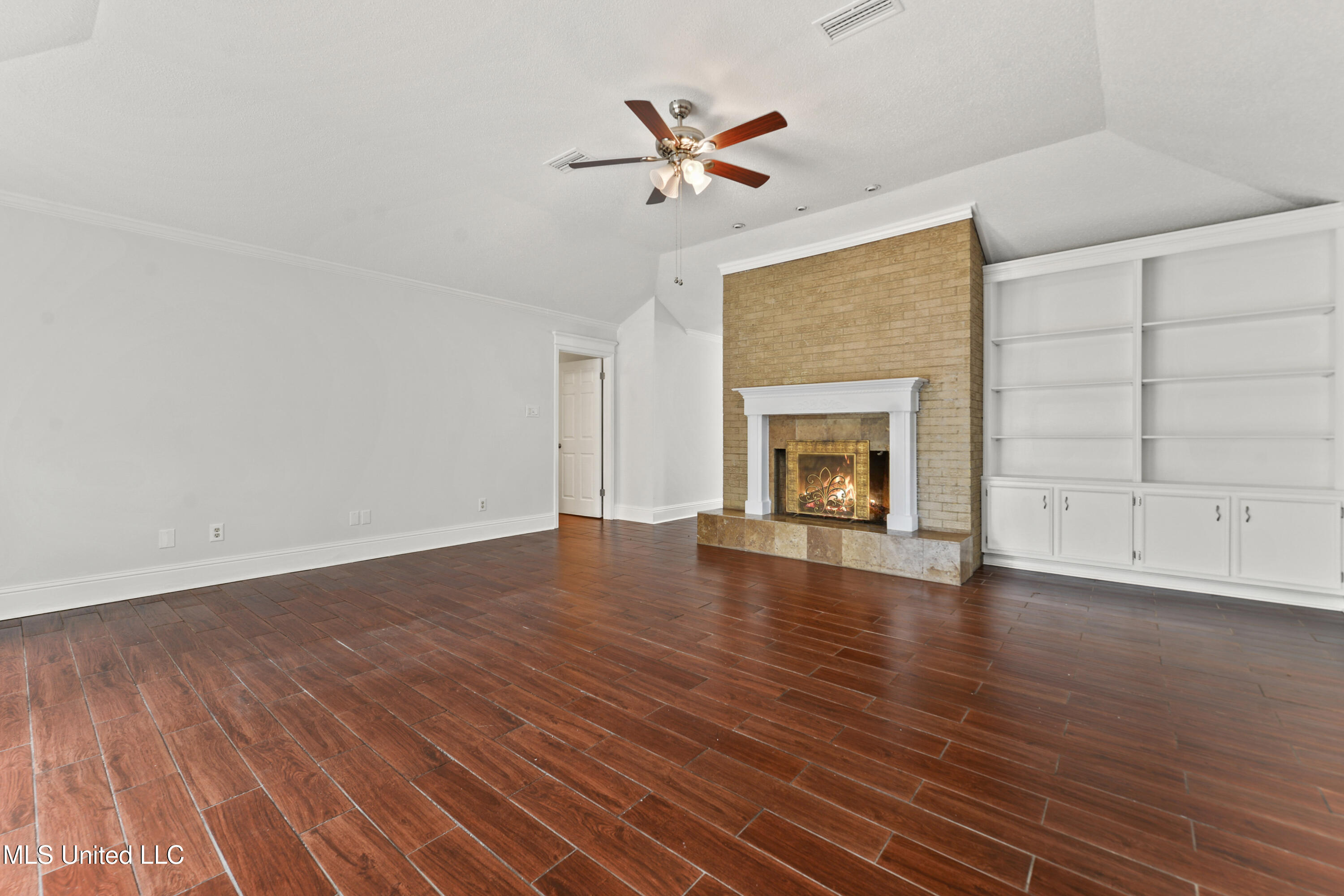 105 Laurie Court, Ocean Springs, Mississippi image 4