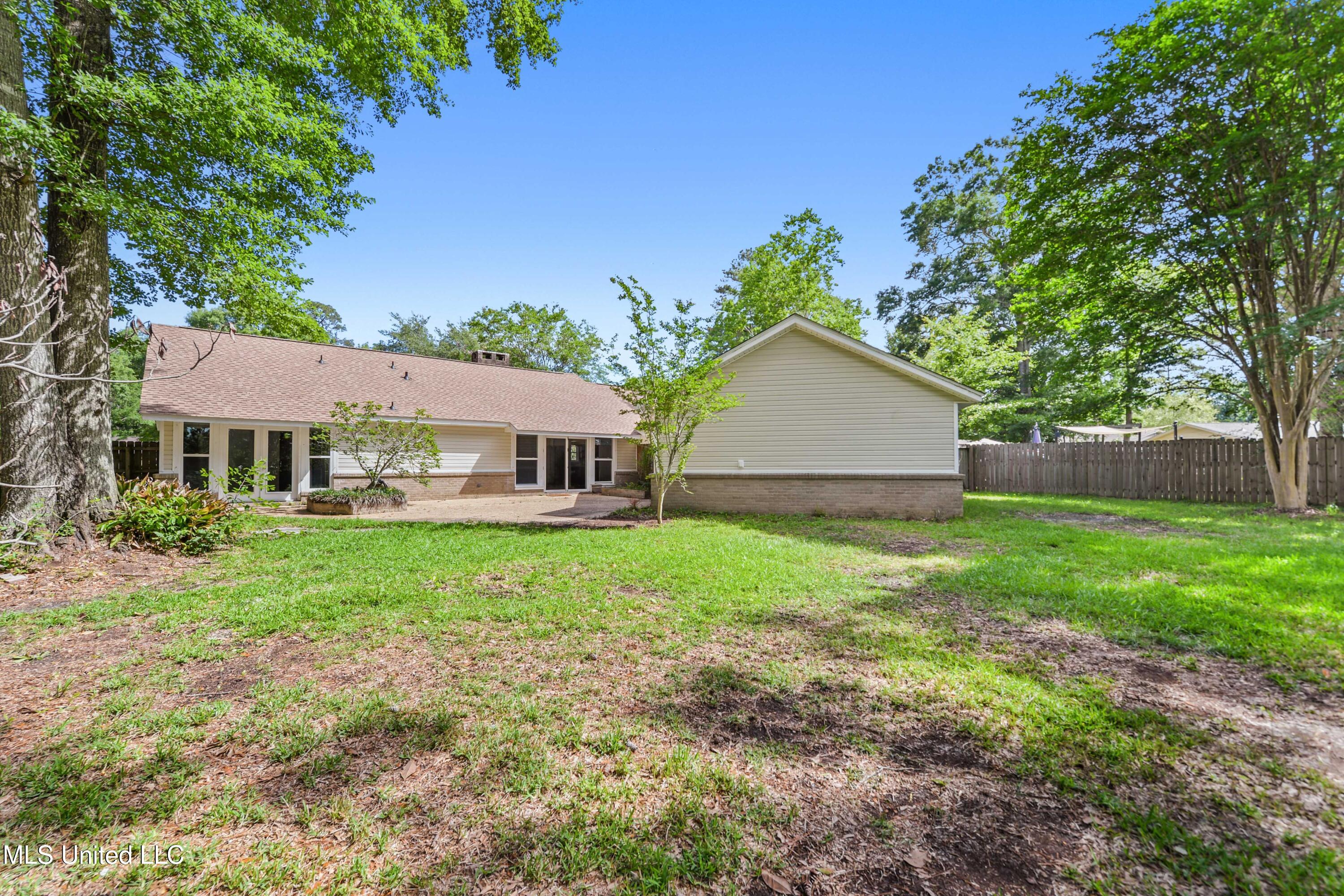 105 Laurie Court, Ocean Springs, Mississippi image 24